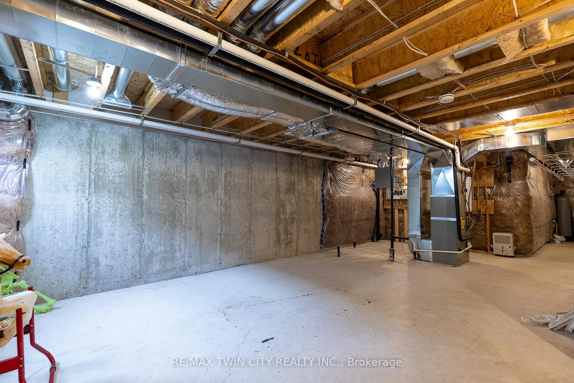 Photo 12 of 77 Wilkinson Avenue, Cambridge — HOMEH