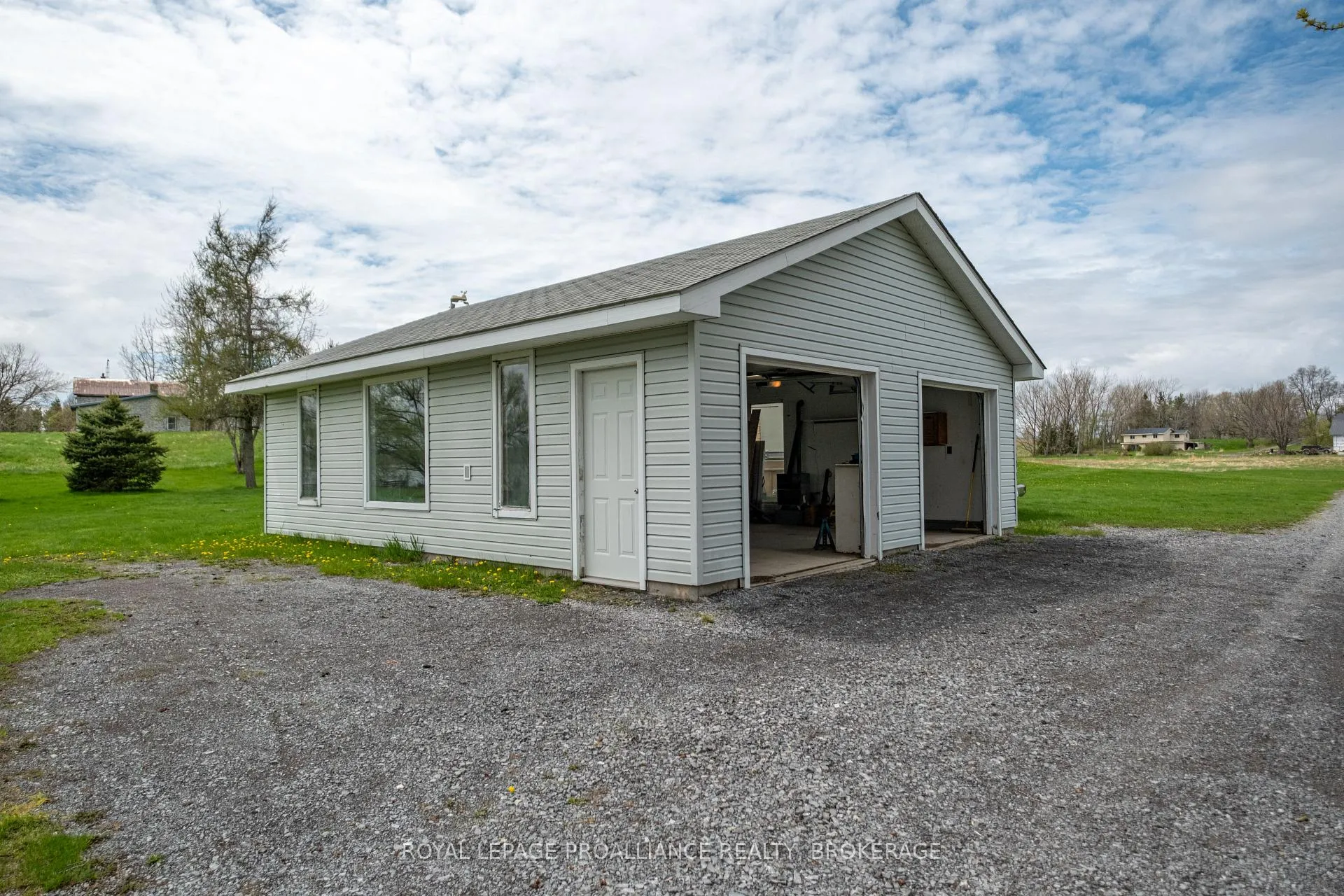 Photo 33 of 4205 Highway 96, Frontenac Islands, The Islands — HOMEH