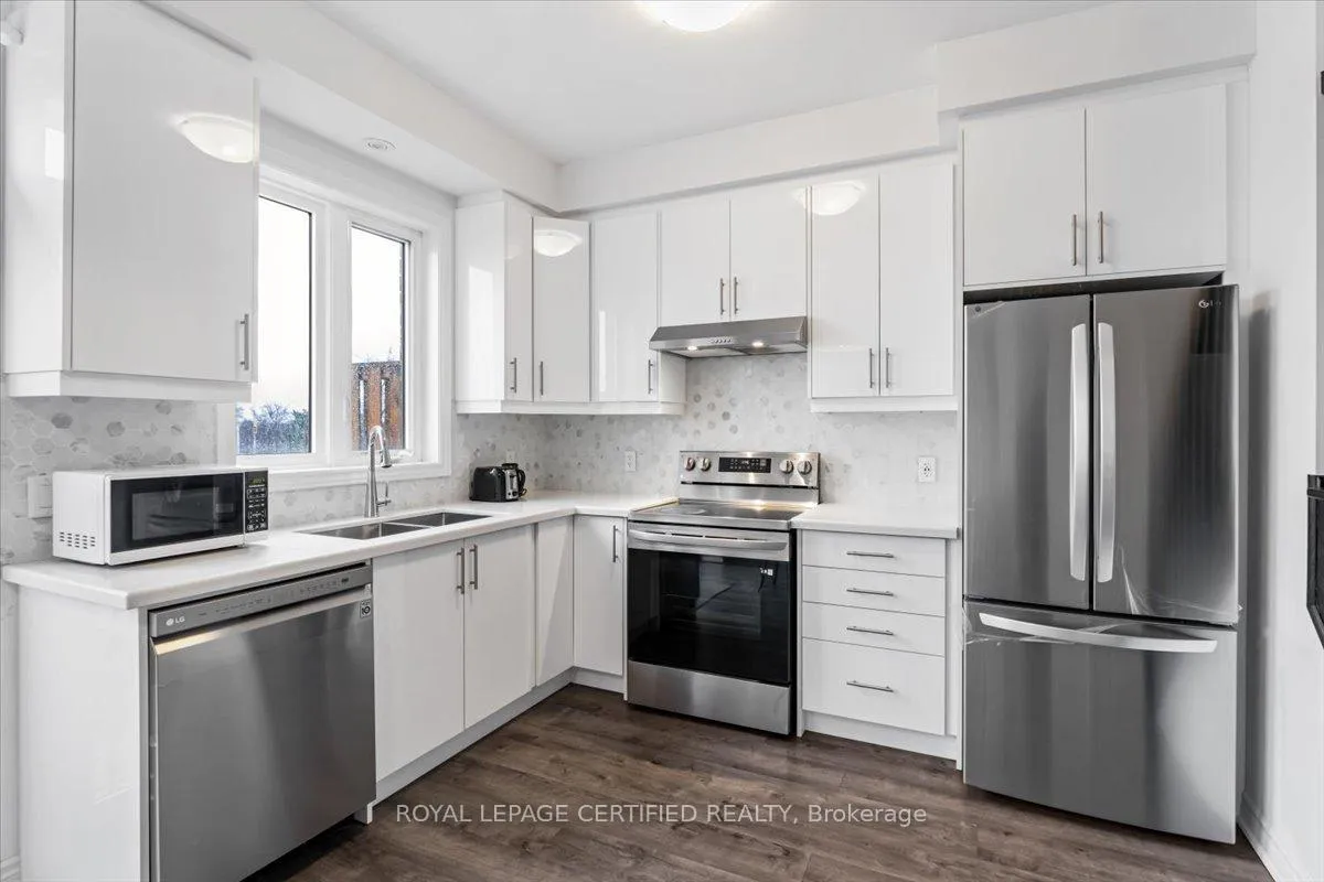 Photo 6 of Unit 25, 61 Soho Street, Hamilton, Stoney Creek Mountain — HOMEH