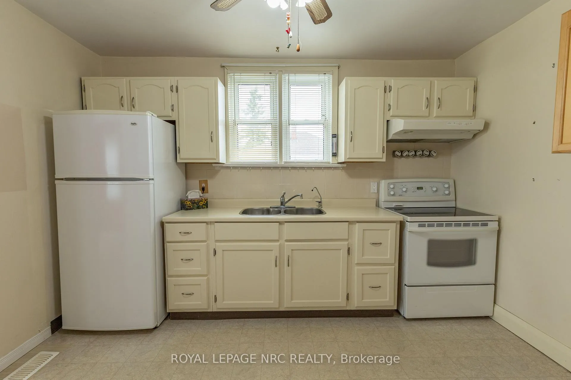 Photo 15 of 155 Knoll Street, Port Colborne, Main Street — HOMEH