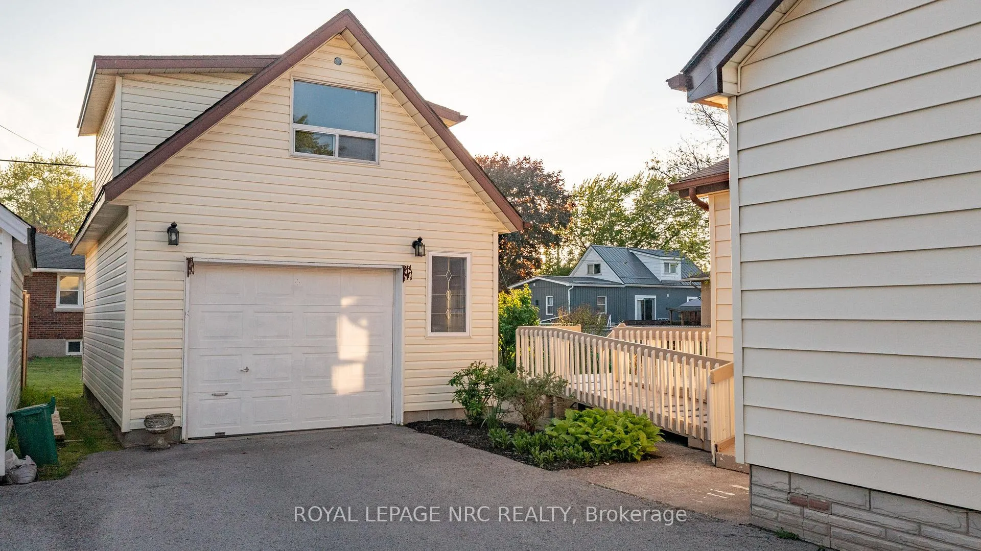 Photo 43 of 155 Knoll Street, Port Colborne, Main Street — HOMEH