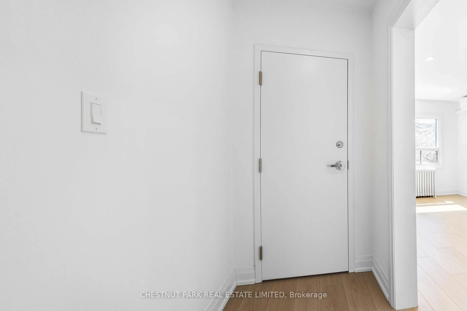 Photo 5 of Unit Upper, 54 Mcnairn Avenue, Toronto, Bedford Park-Nortown — HOMEH