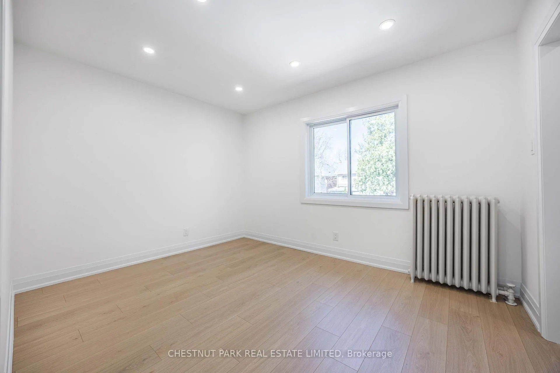 Photo 16 of Unit Upper, 54 Mcnairn Avenue, Toronto, Bedford Park-Nortown — HOMEH
