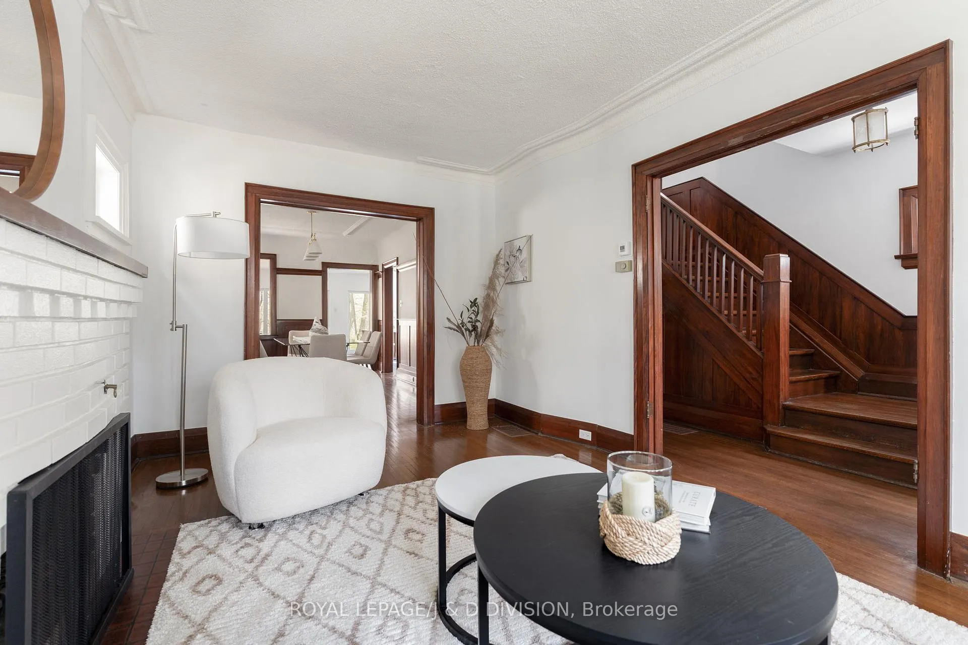 Photo 6 of 183 Hudson Drive, Toronto, Rosedale-Moore Park — HOMEH