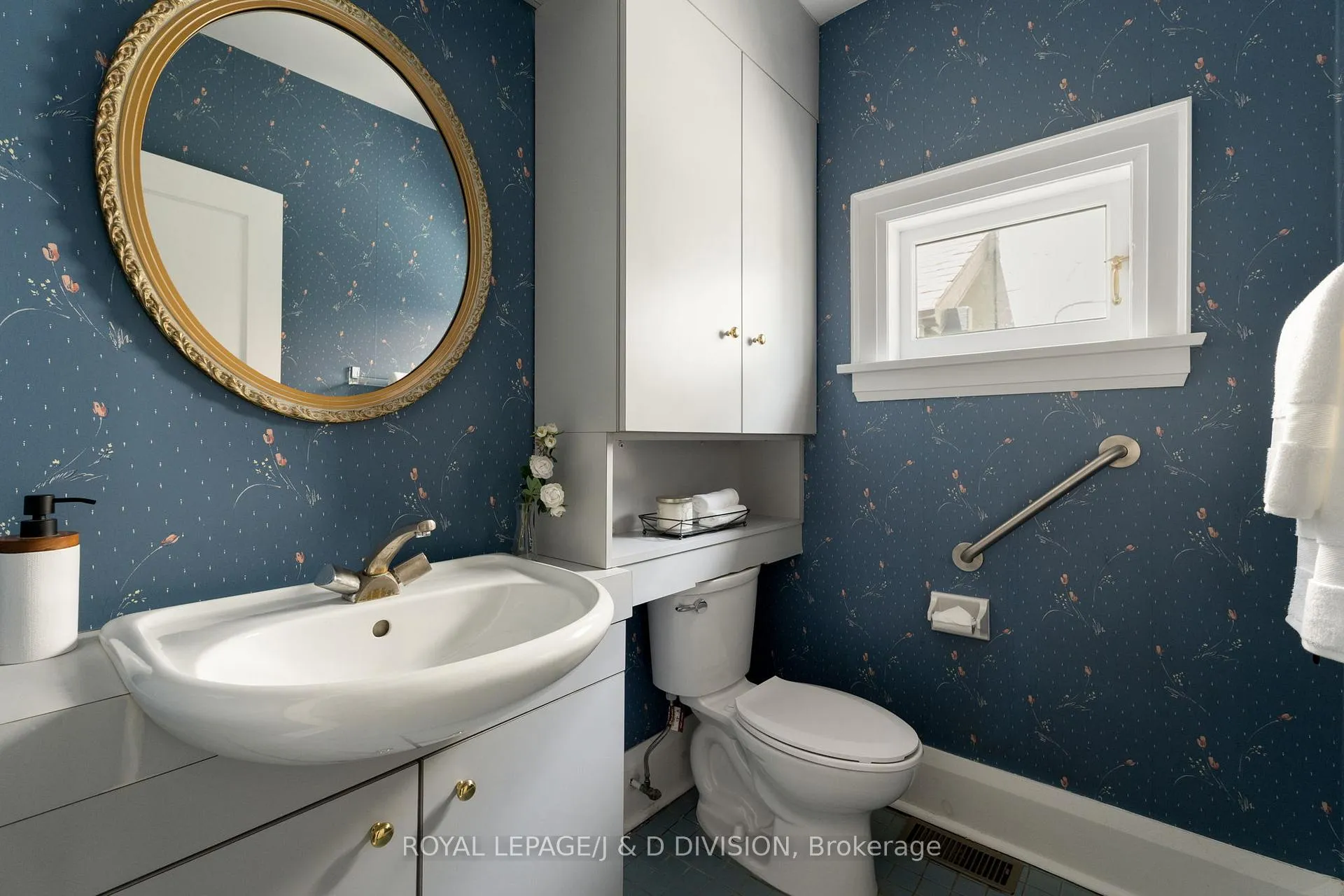 Photo 20 of 183 Hudson Drive, Toronto, Rosedale-Moore Park — HOMEH