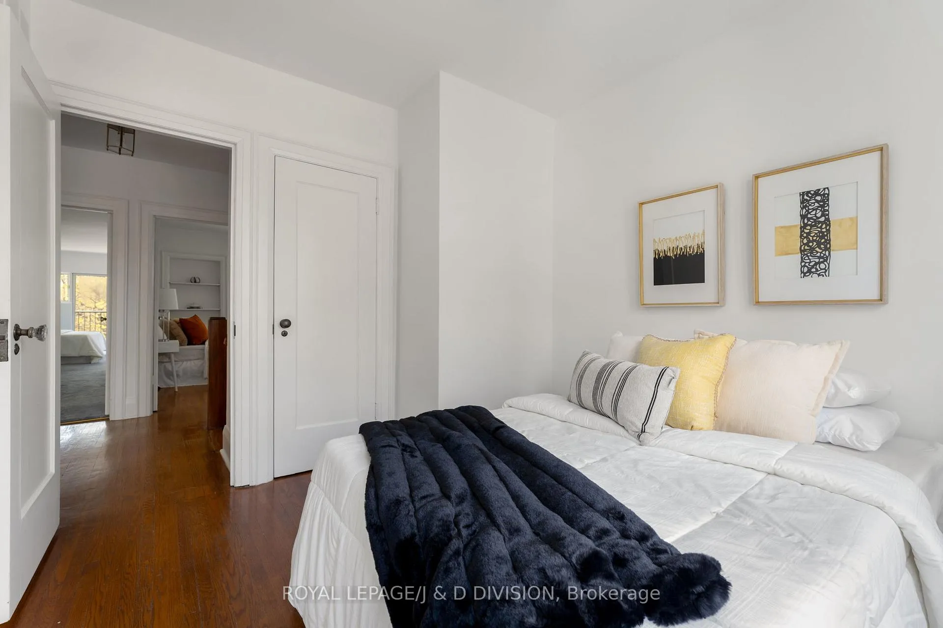 Photo 23 of 183 Hudson Drive, Toronto, Rosedale-Moore Park — HOMEH