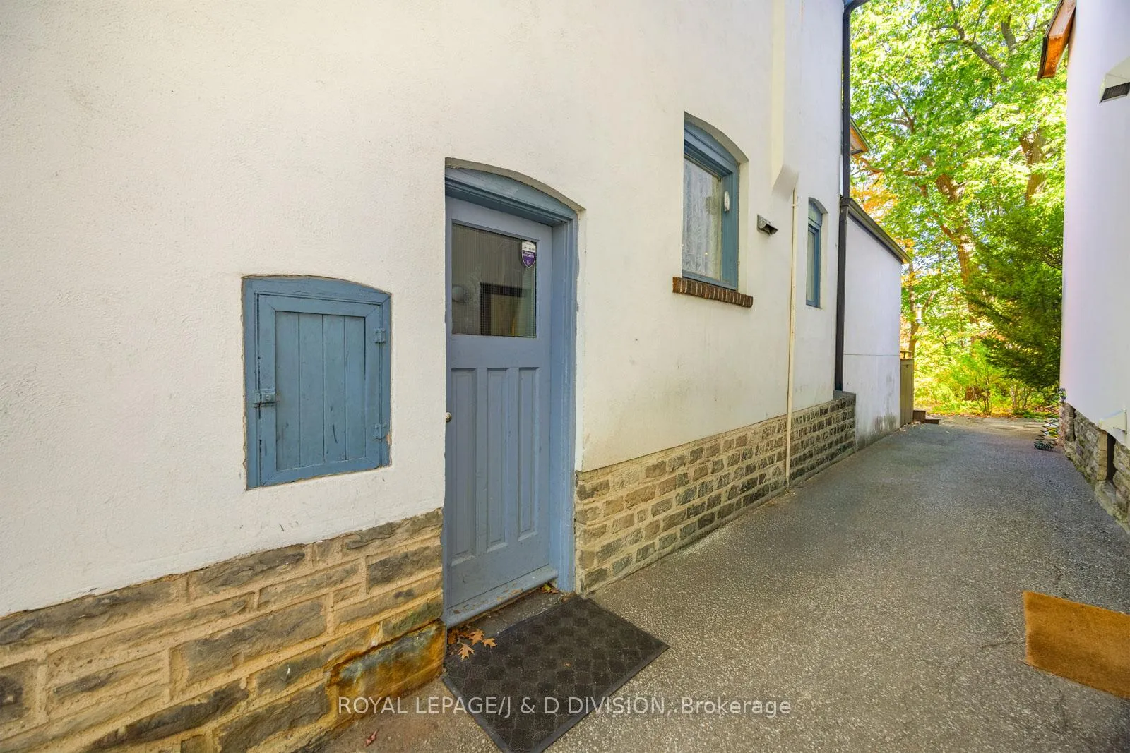 Photo 27 of 183 Hudson Drive, Toronto, Rosedale-Moore Park — HOMEH