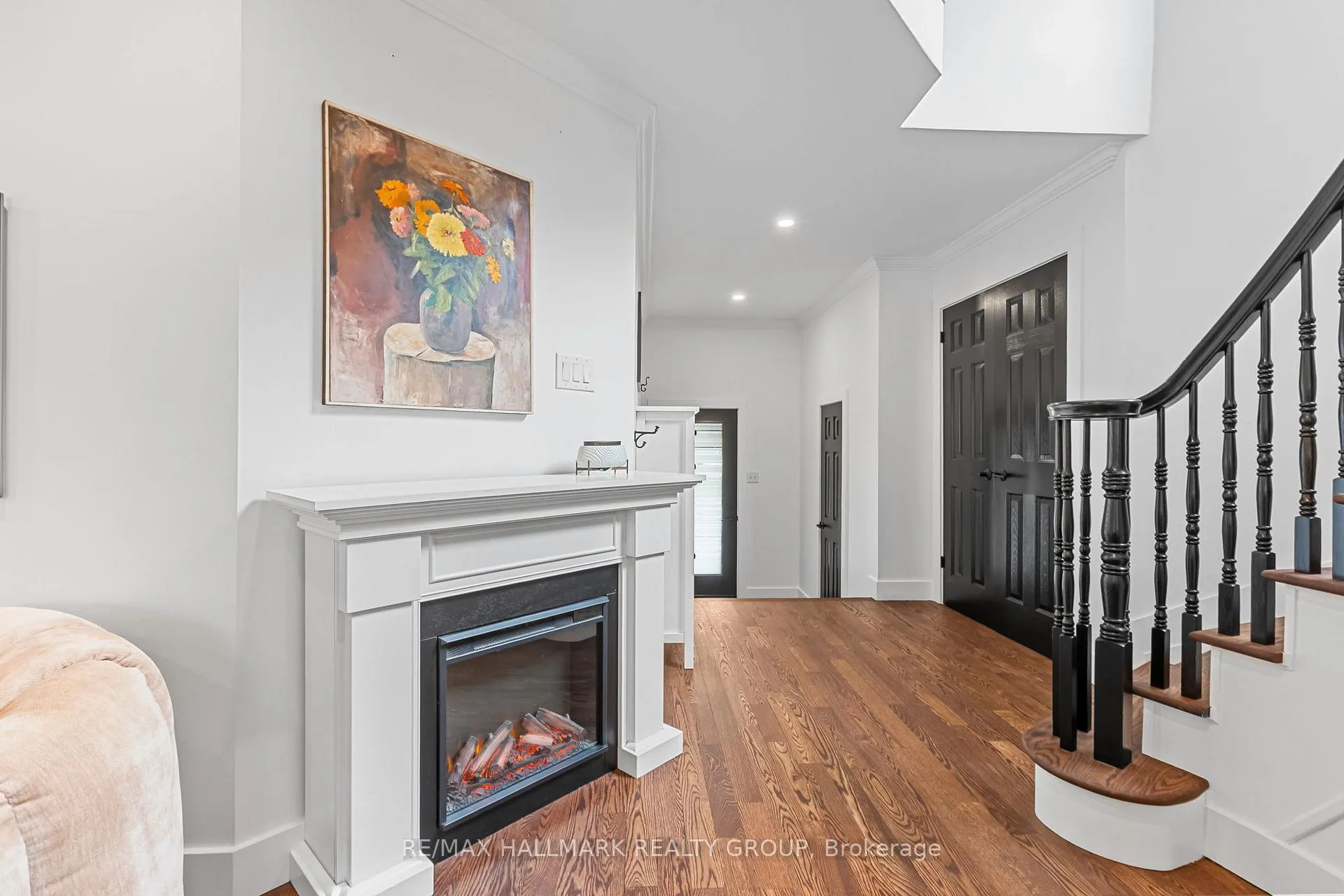 Photo 8 of 2106 Liska Street, Ottawa, Avalon East — HOMEH