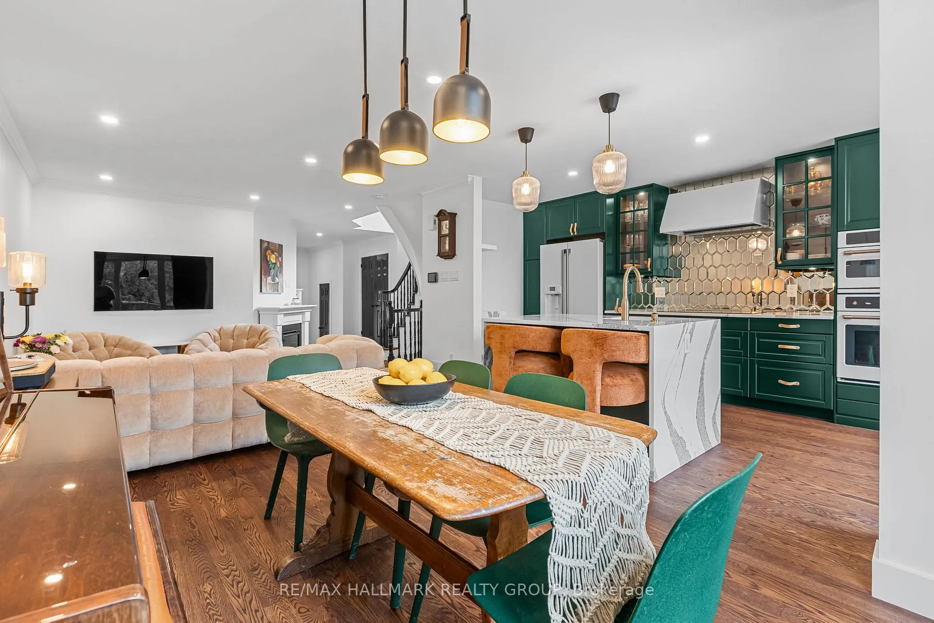 Photo 10 of 2106 Liska Street, Ottawa, Avalon East — HOMEH