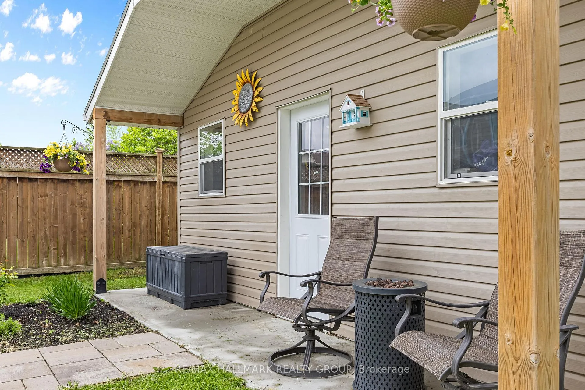 Photo 37 of 2106 Liska Street, Ottawa, Avalon East — HOMEH