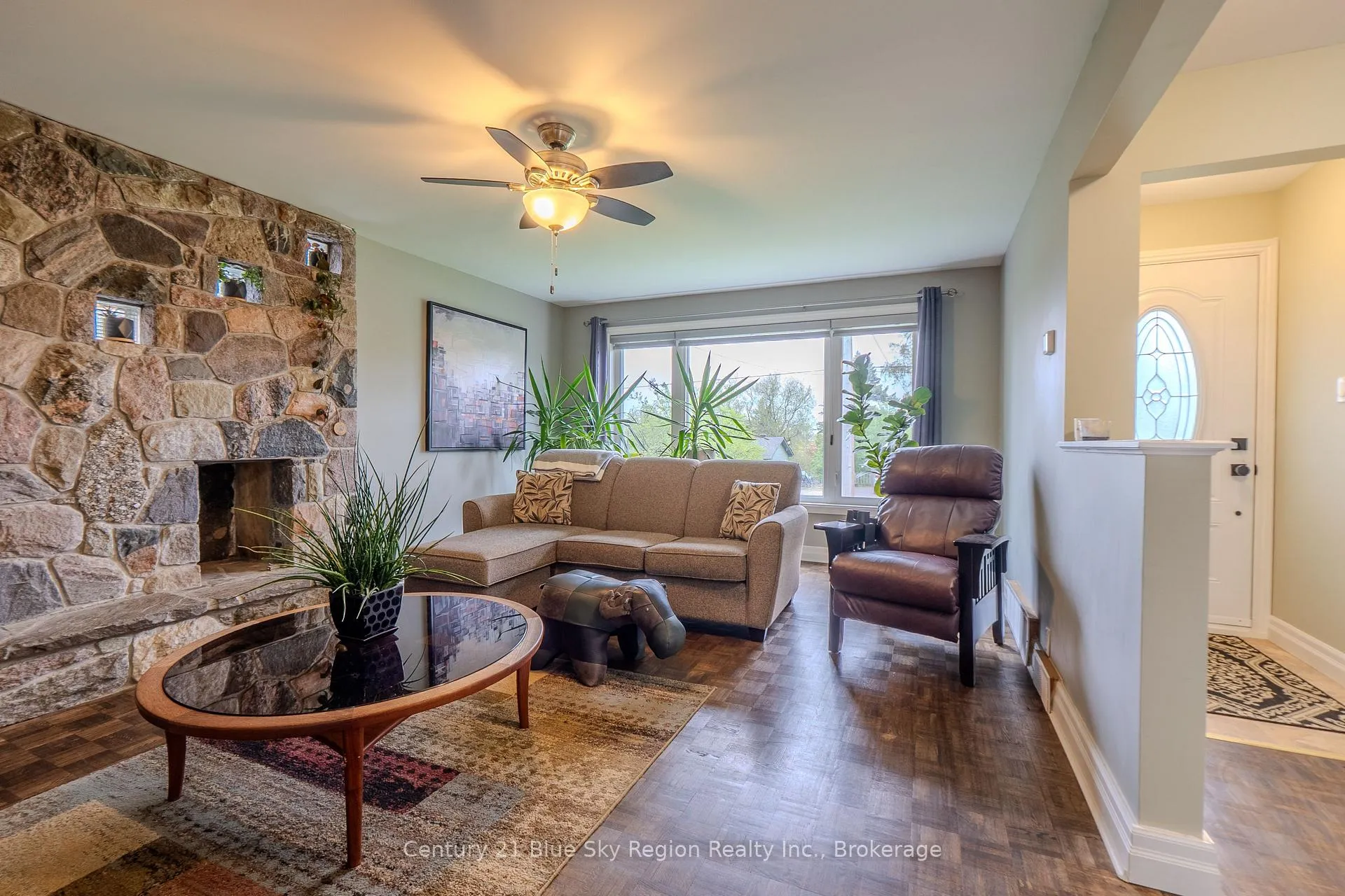 Photo 8 of 1052 Copeland Street, North Bay, West End — HOMEH