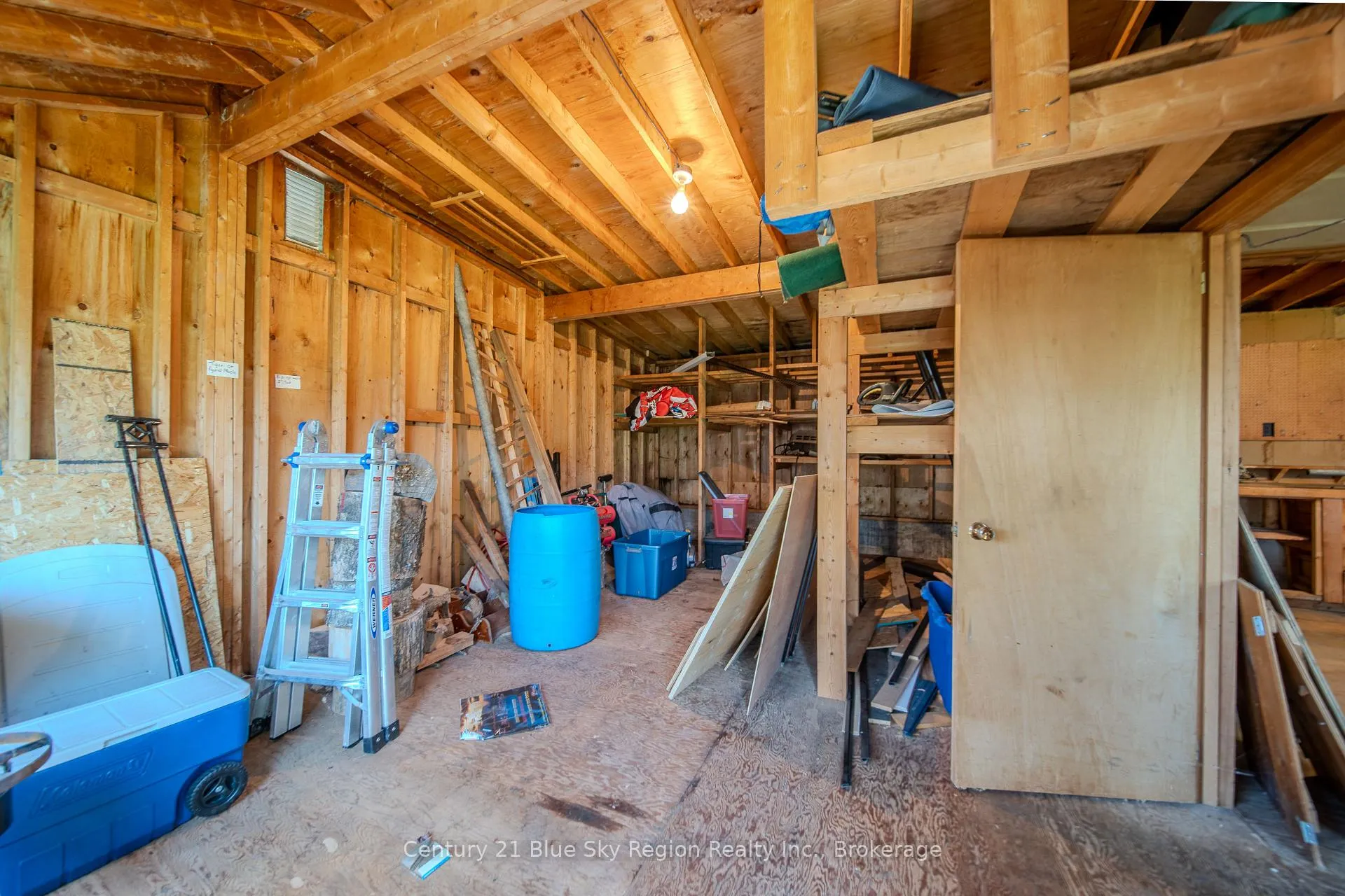 Photo 27 of 1052 Copeland Street, North Bay, West End — HOMEH