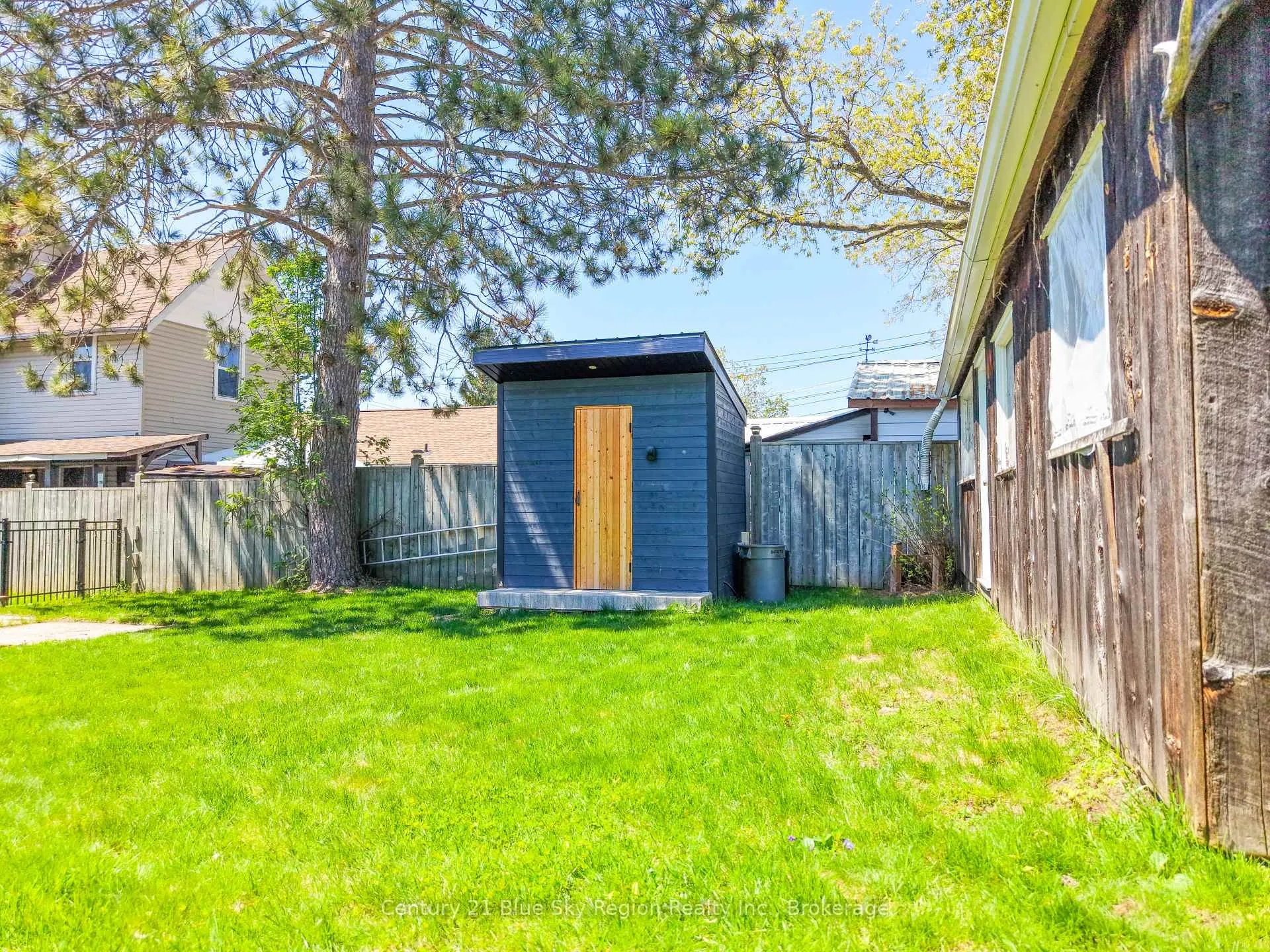 Photo 31 of 1052 Copeland Street, North Bay, West End — HOMEH