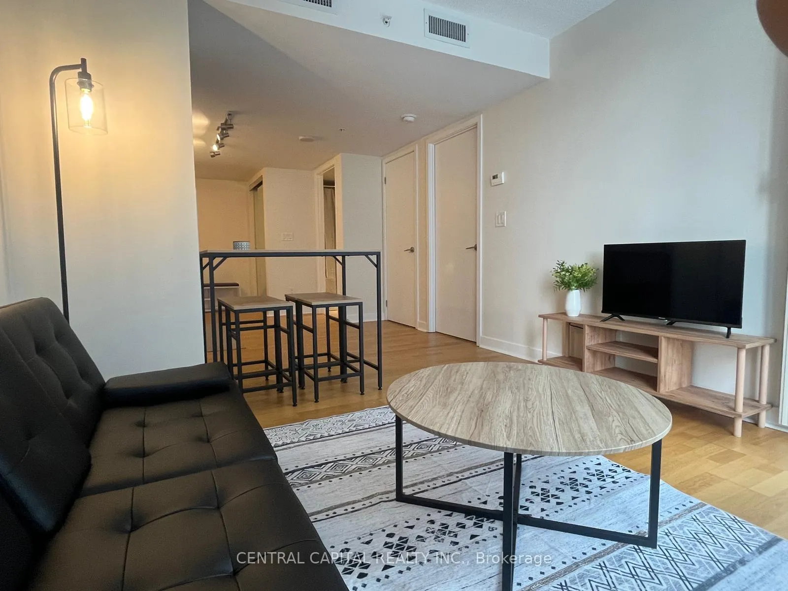 Photo 5 of Unit 1310, 295 Adelaide Street W, Toronto, Waterfront Communities — HOMEH