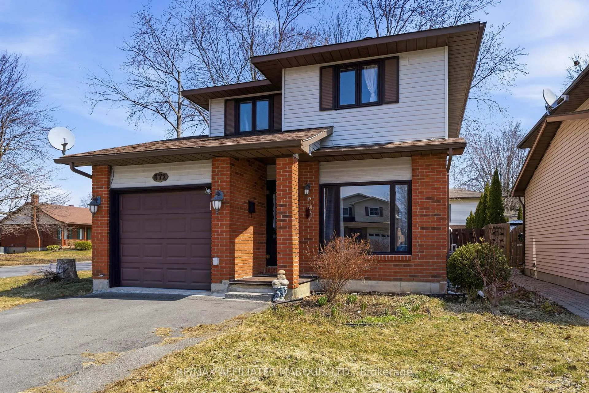 Photo 5 of 672 Champlain Drive, Cornwall — HOMEH