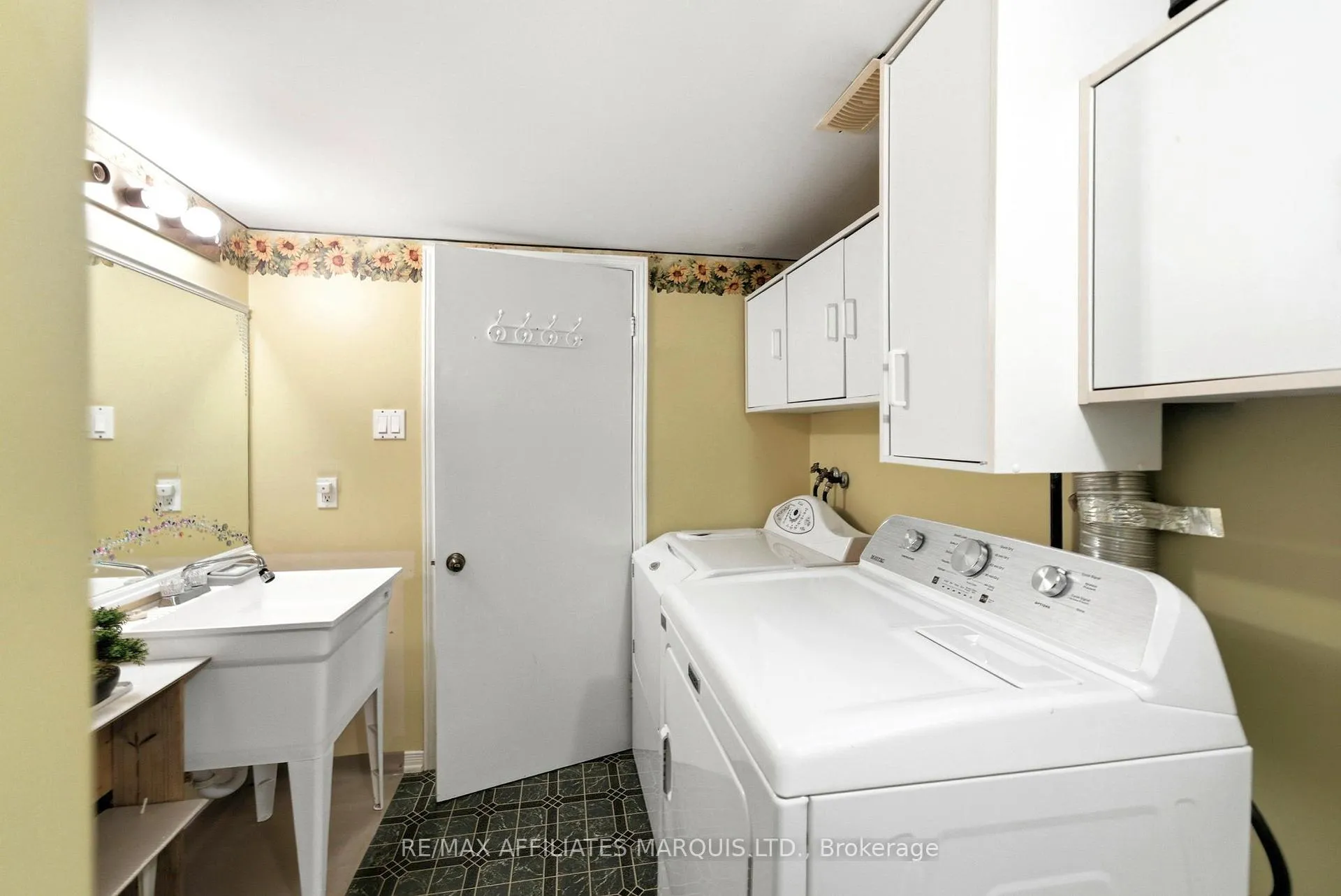 Photo 63 of 672 Champlain Drive, Cornwall — HOMEH