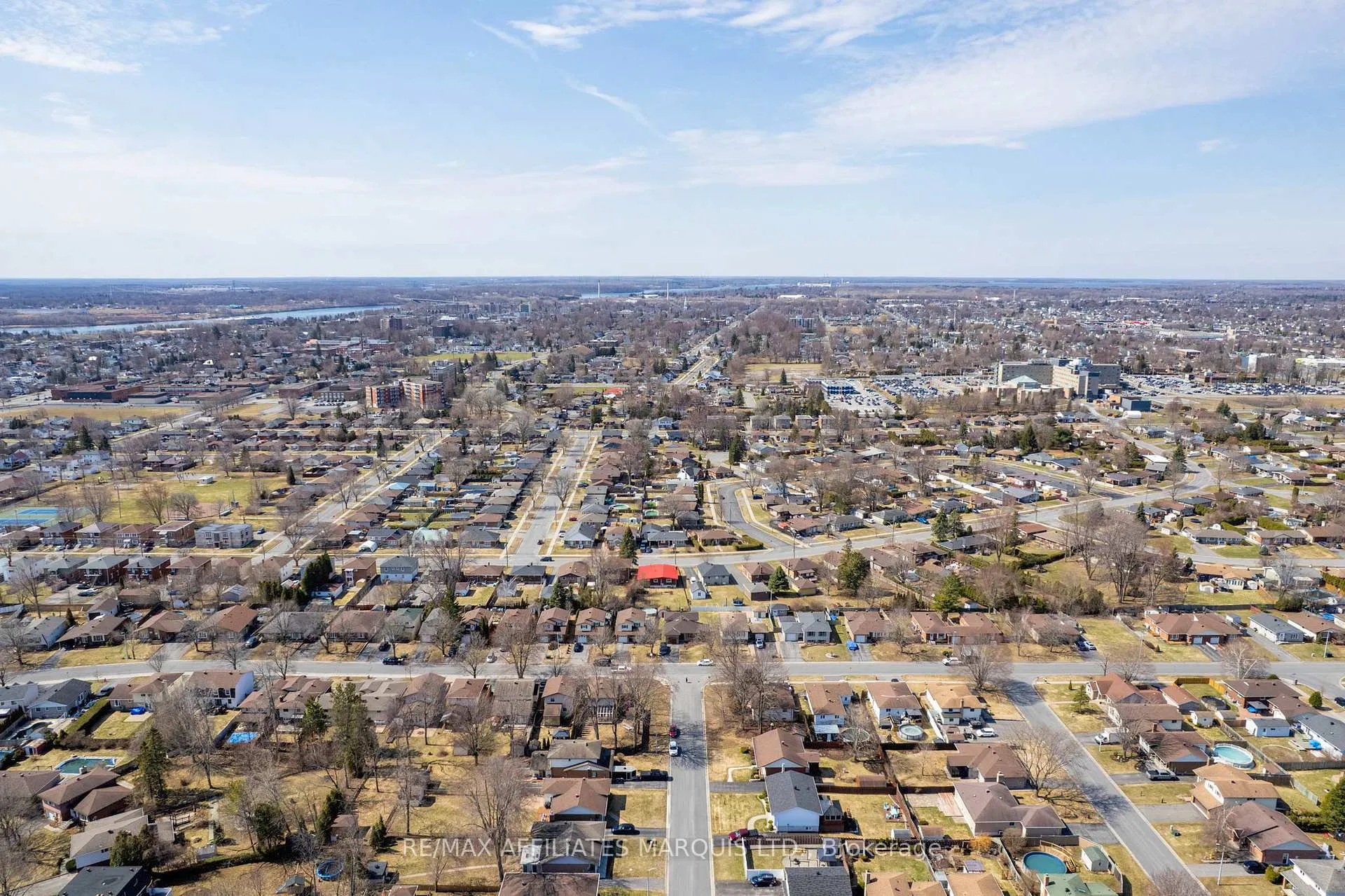 Photo 99 of 672 Champlain Drive, Cornwall — HOMEH