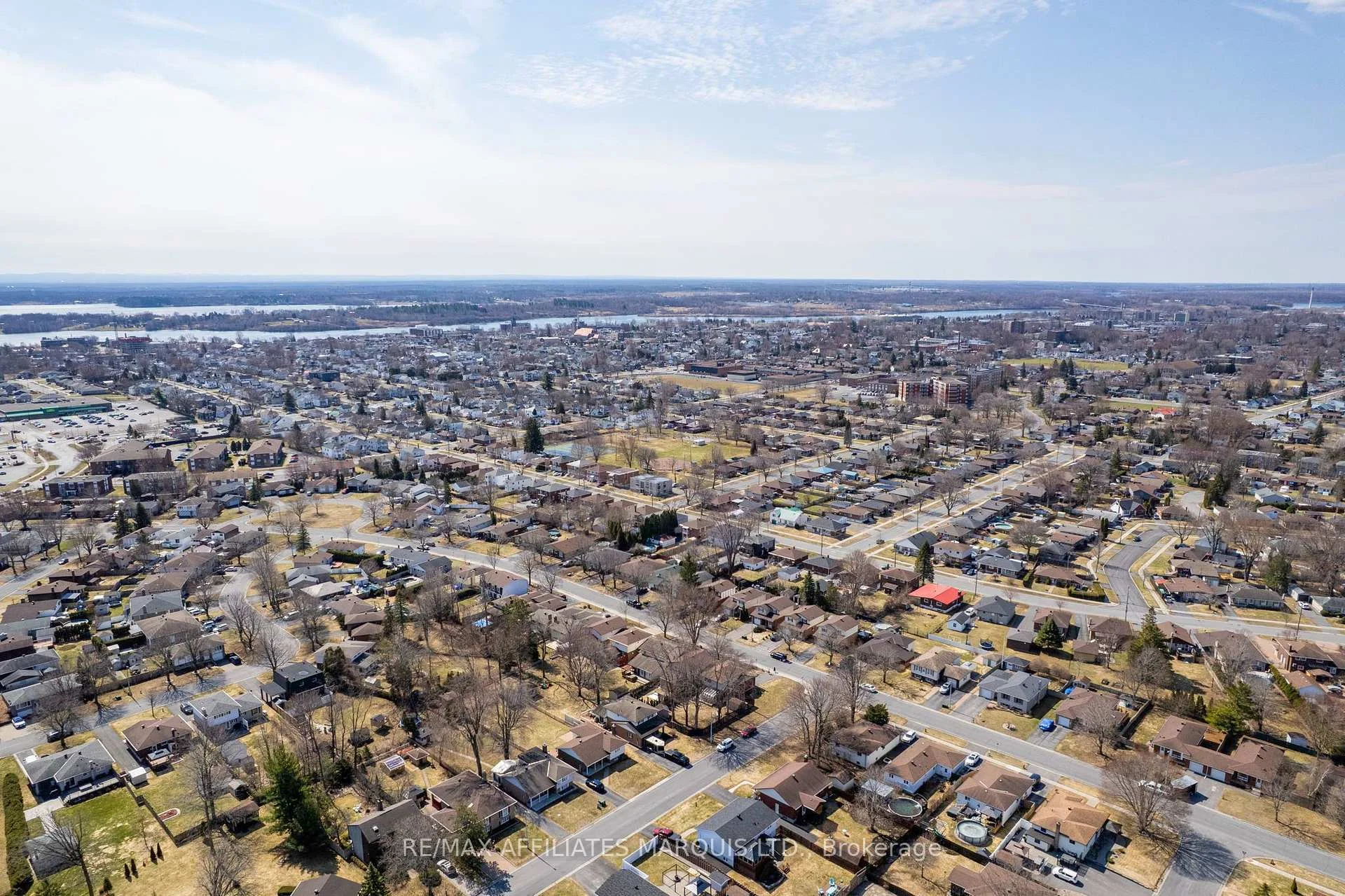 Photo 96 of 672 Champlain Drive, Cornwall — HOMEH