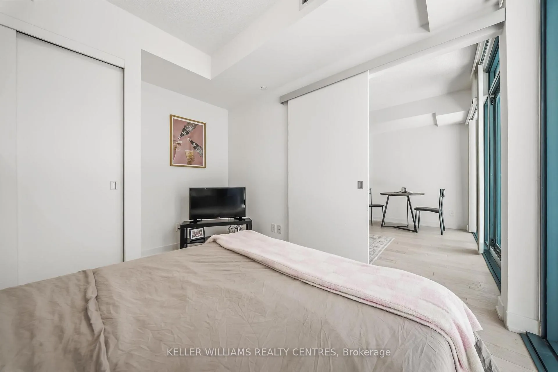 Photo 21 of Unit 704, 25 Richmond Street E, Toronto, Church-Yonge Corridor — HOMEH