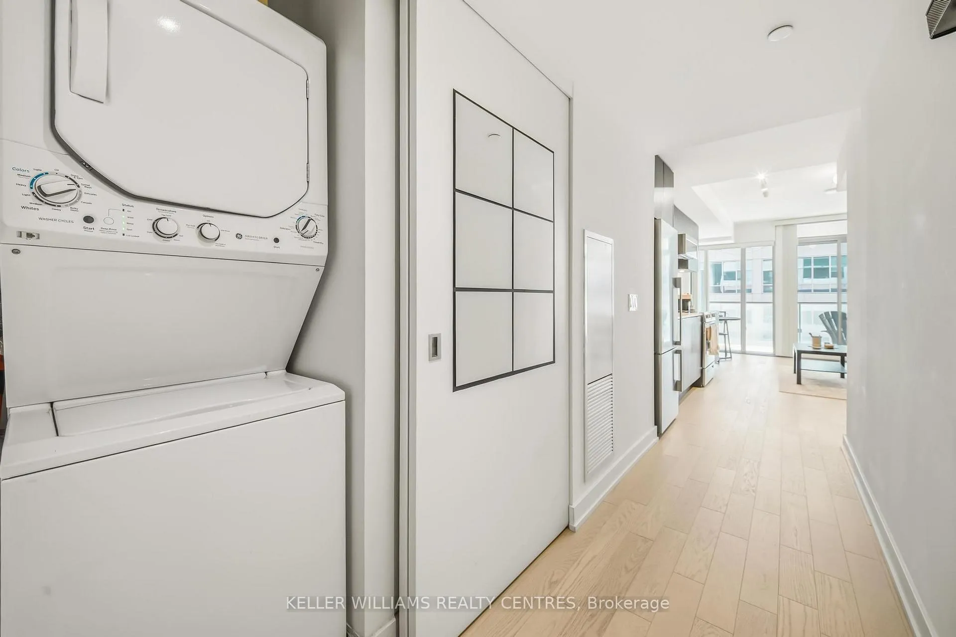 Photo 25 of Unit 704, 25 Richmond Street E, Toronto, Church-Yonge Corridor — HOMEH