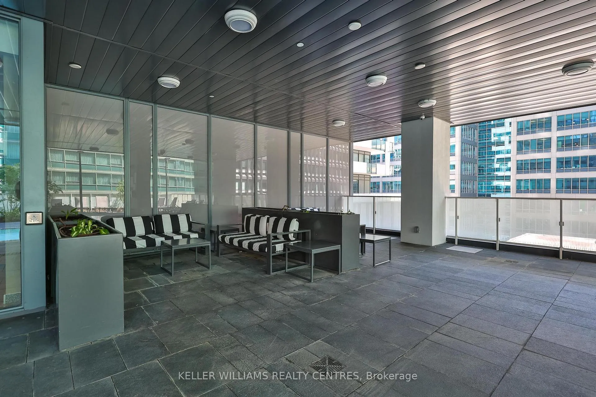 Photo 36 of Unit 704, 25 Richmond Street E, Toronto, Church-Yonge Corridor — HOMEH