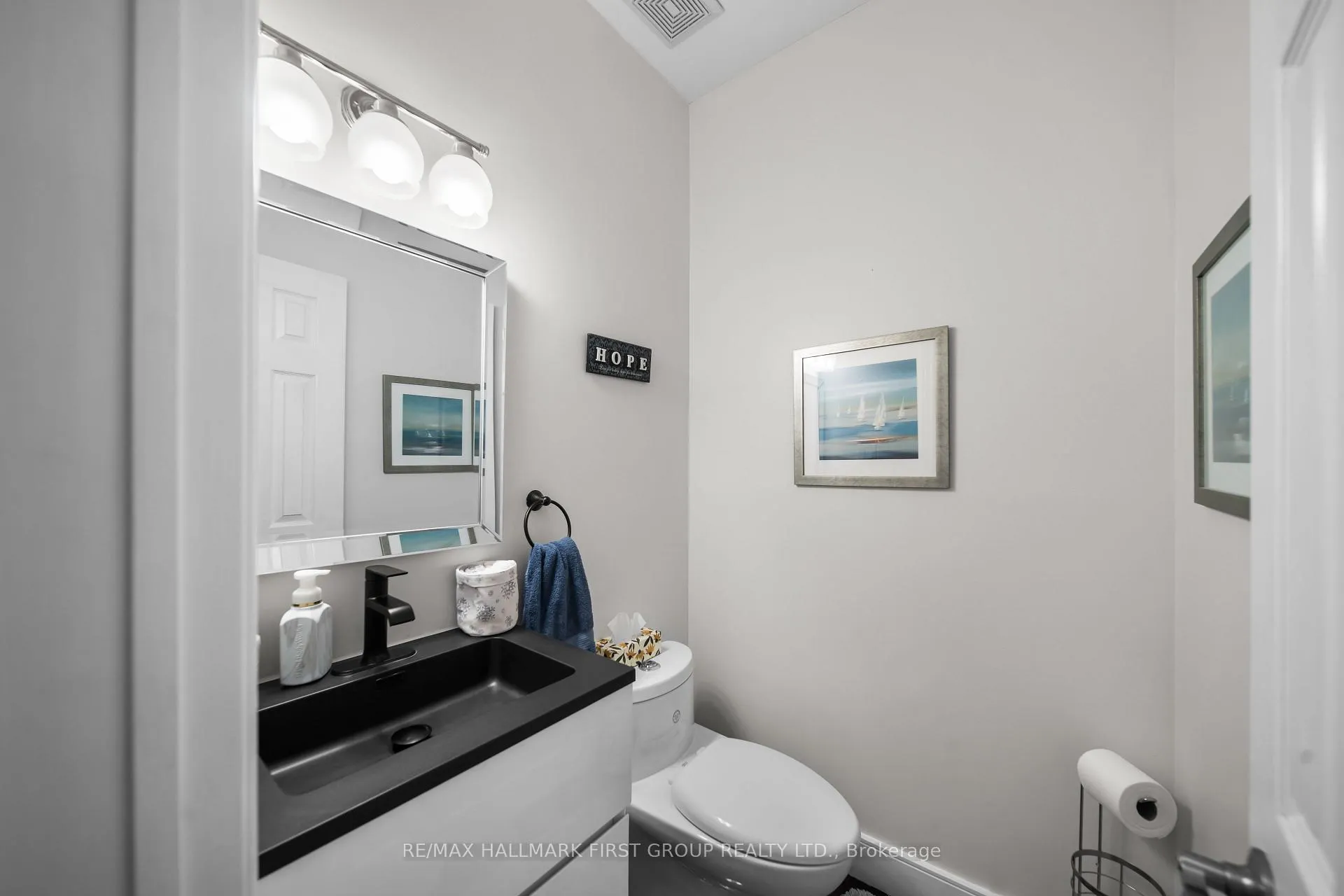 Photo 5 of 62 Cachet Boulevard, Whitby, Brooklin — HOMEH