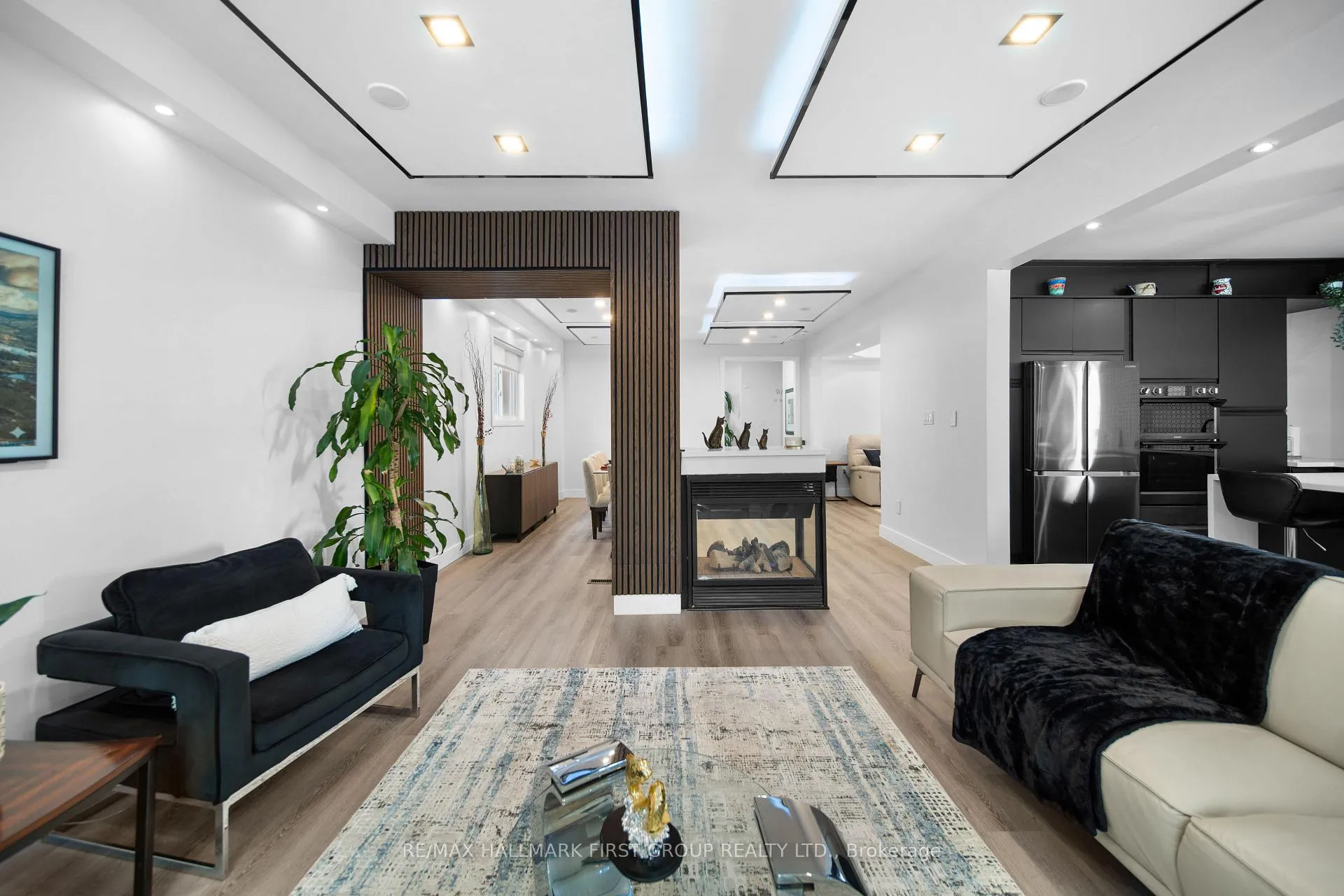 Photo 12 of 62 Cachet Boulevard, Whitby, Brooklin — HOMEH