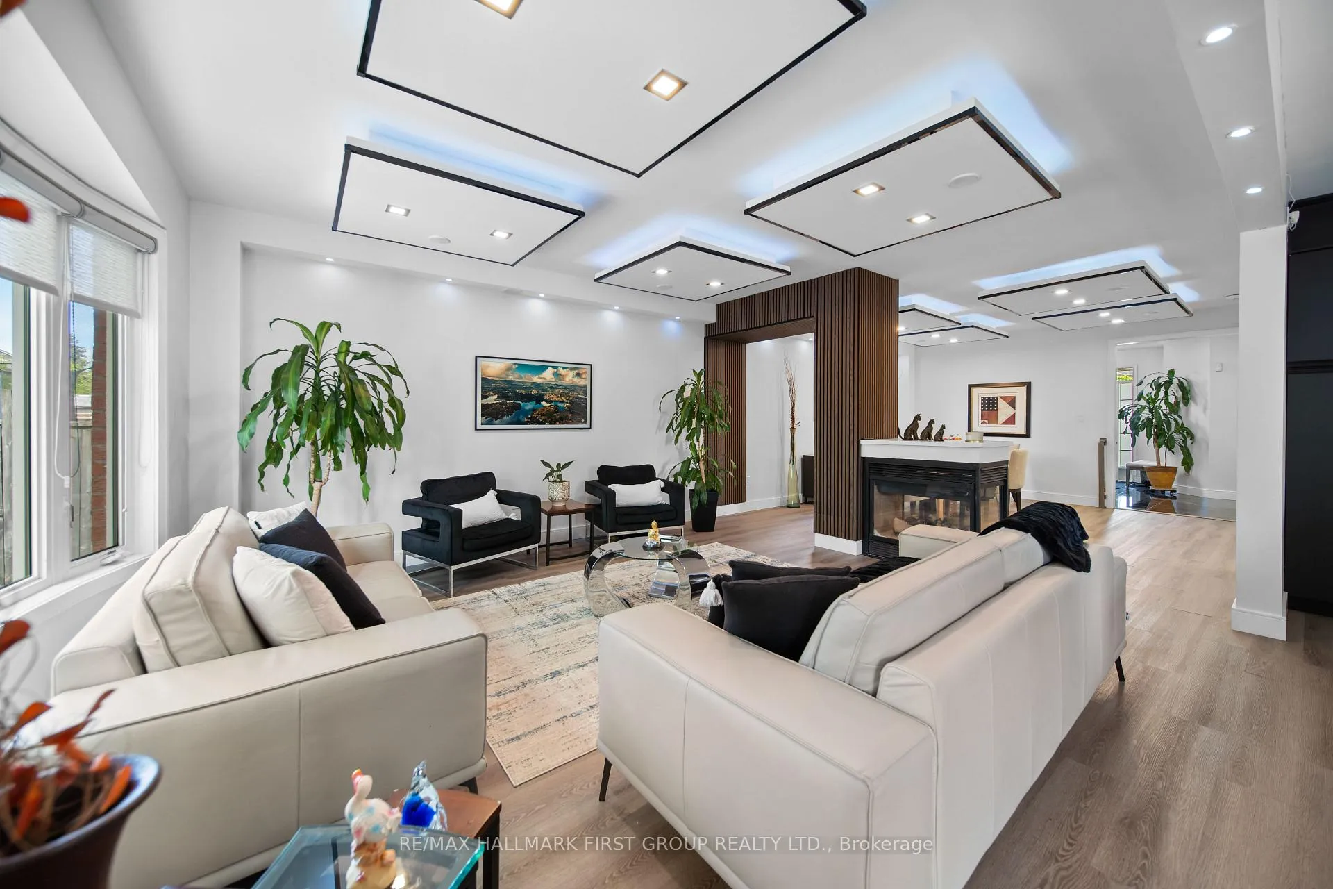 Photo 13 of 62 Cachet Boulevard, Whitby, Brooklin — HOMEH
