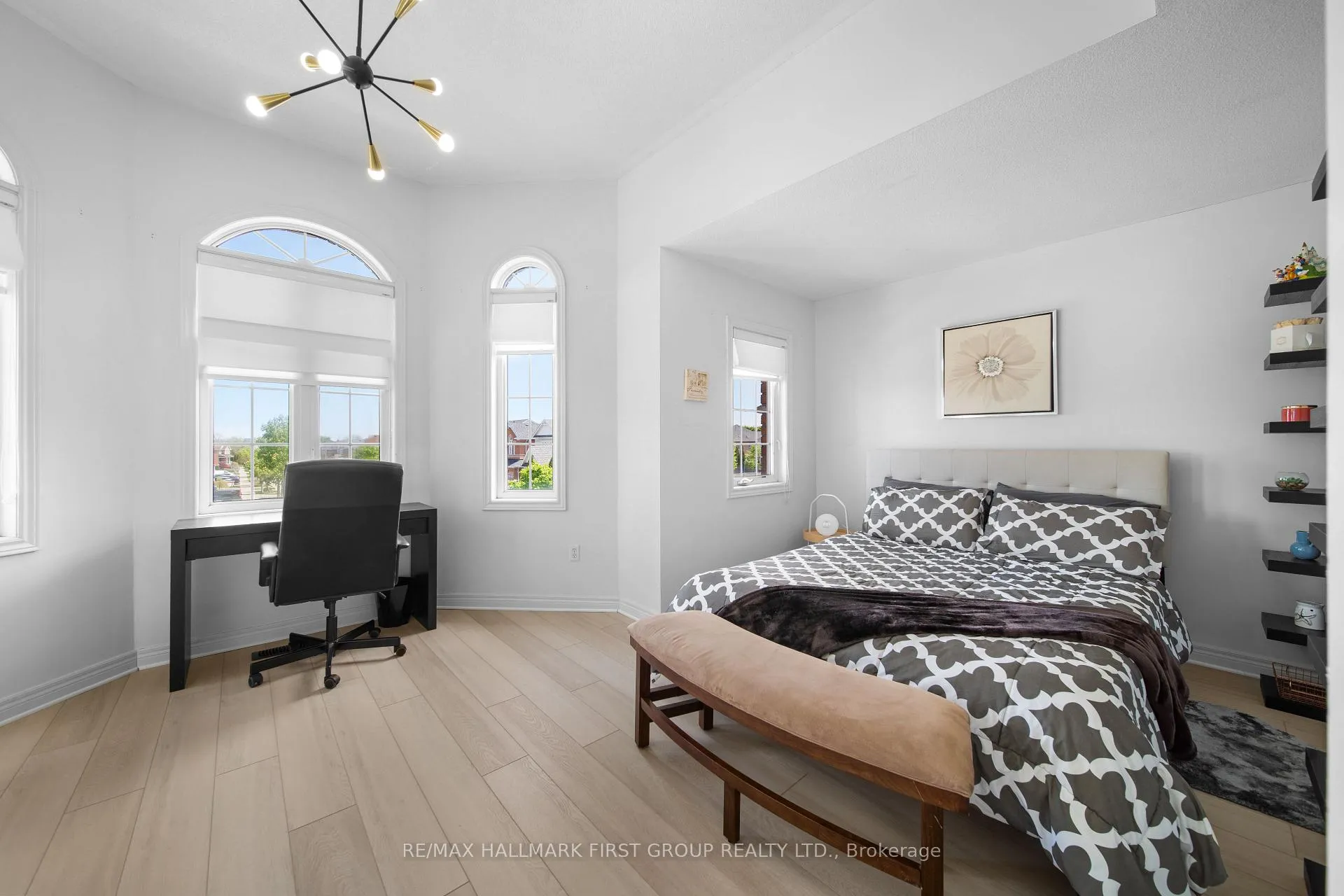 Photo 25 of 62 Cachet Boulevard, Whitby, Brooklin — HOMEH