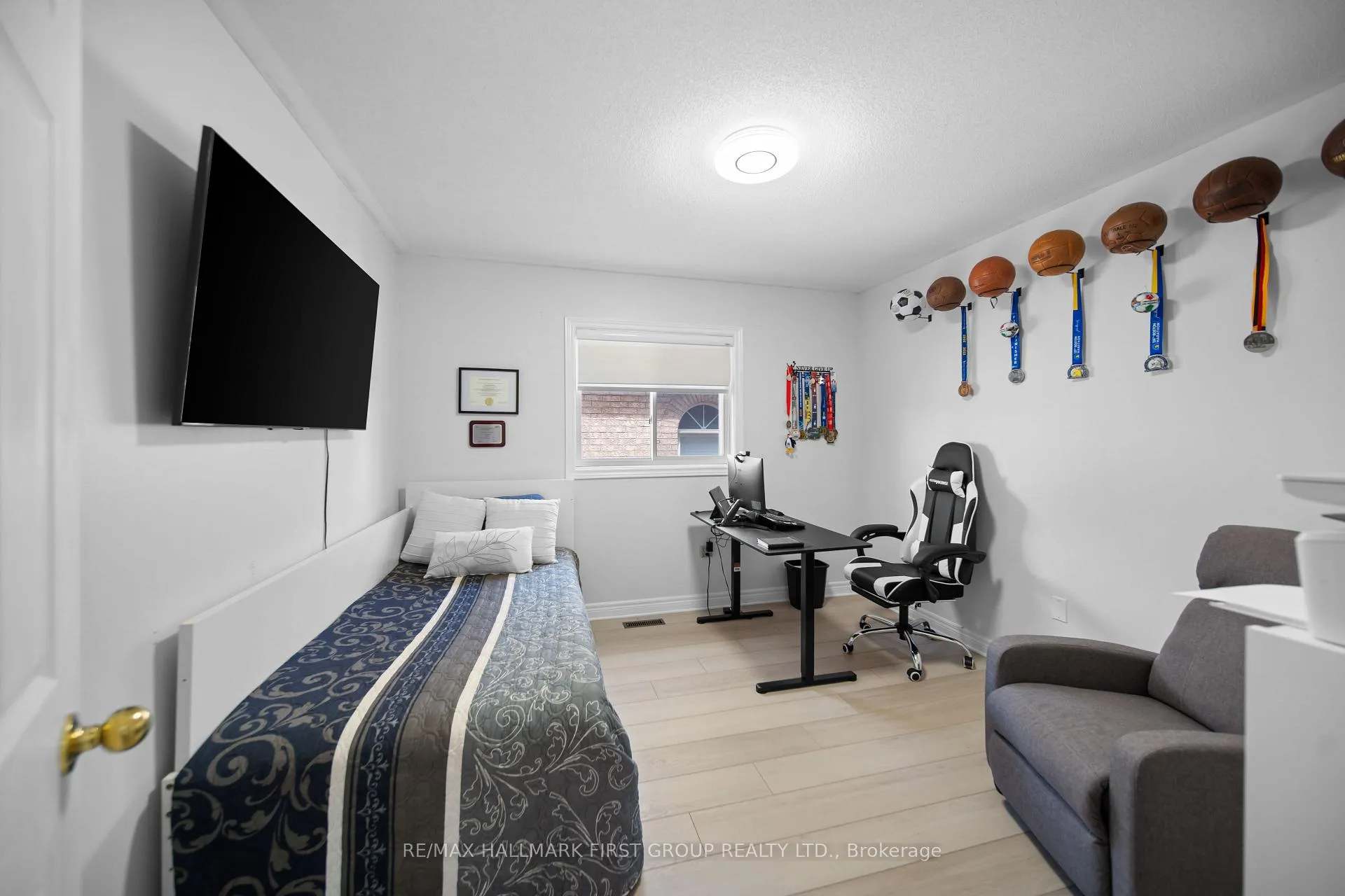 Photo 30 of 62 Cachet Boulevard, Whitby, Brooklin — HOMEH
