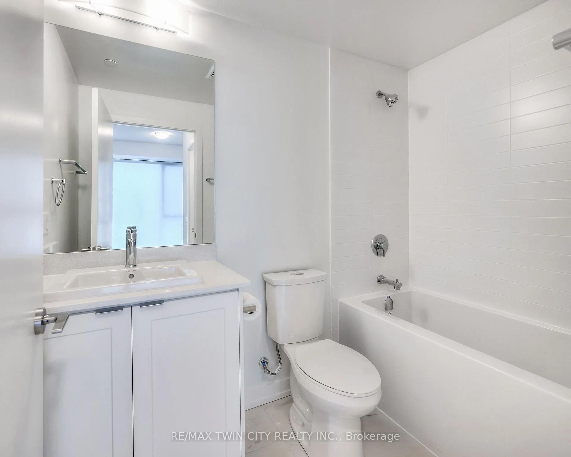 Photo 18 of Unit 1201, 55 Duke Street W, Kitchener, City Commercial Core — HOMEH