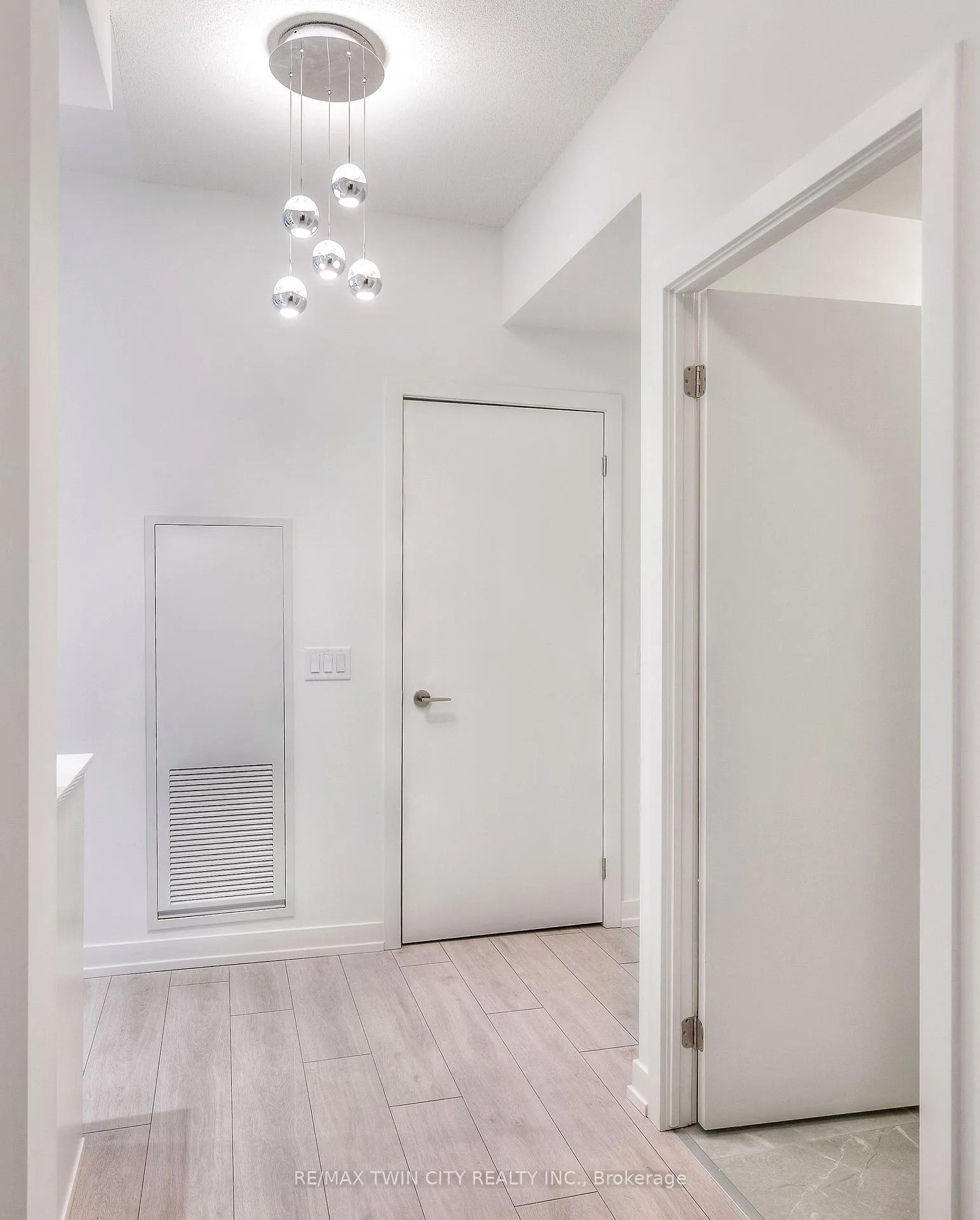 Photo 20 of Unit 1201, 55 Duke Street W, Kitchener, City Commercial Core — HOMEH