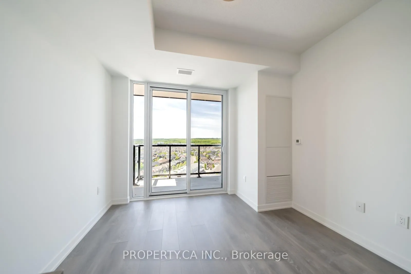 Photo 4 of Unit C1509, 4878 Powers Common, Burlington, Alton — HOMEH