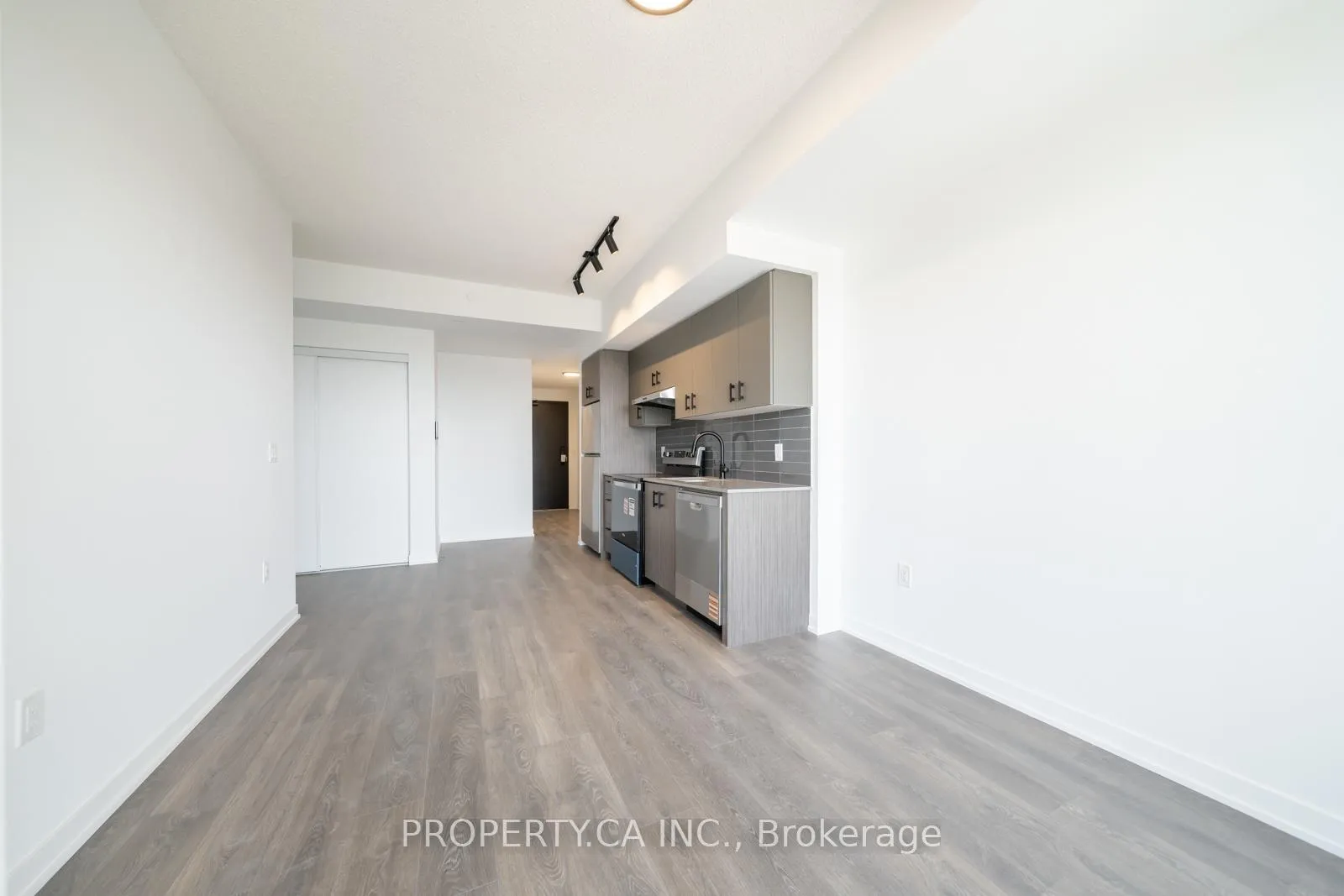 Photo 5 of Unit C1509, 4878 Powers Common, Burlington, Alton — HOMEH