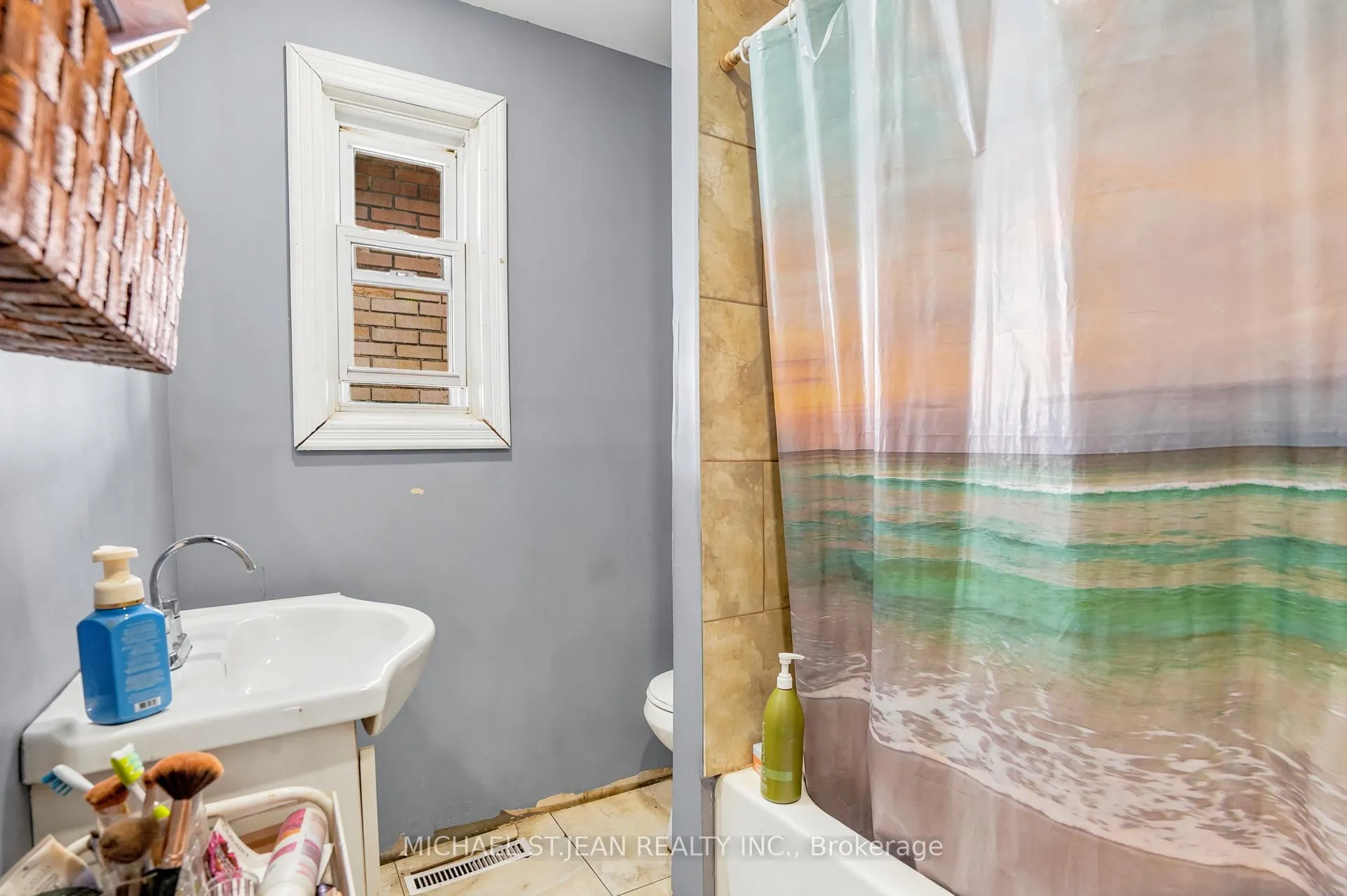 Photo 31 of 276 Roxborough Avenue, Hamilton, Crown Point — HOMEH