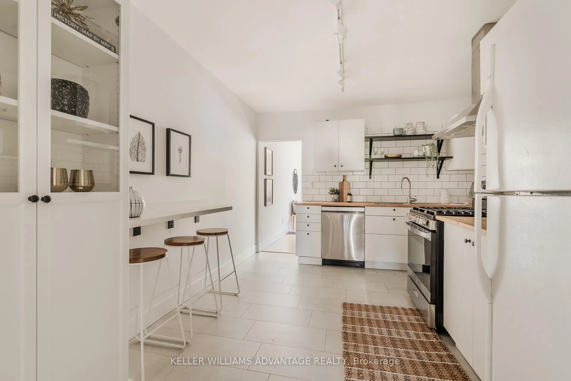 Photo 6 of 182 Pickering Street, Toronto, East End-Danforth — HOMEH