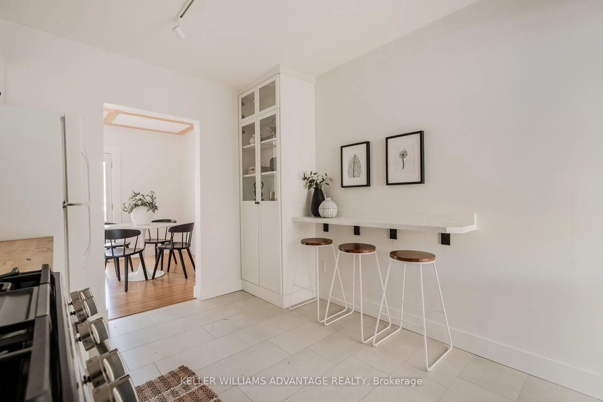 Photo 10 of 182 Pickering Street, Toronto, East End-Danforth — HOMEH
