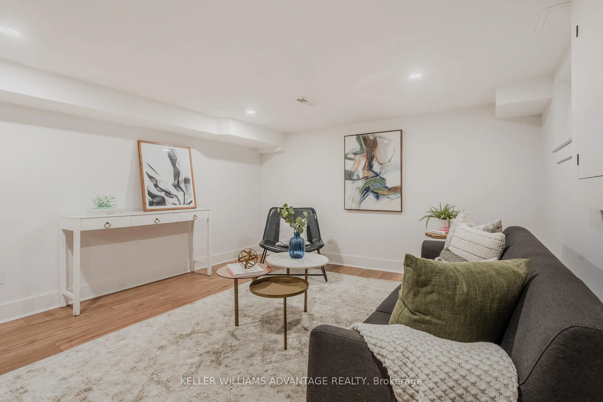 Photo 25 of 182 Pickering Street, Toronto, East End-Danforth — HOMEH