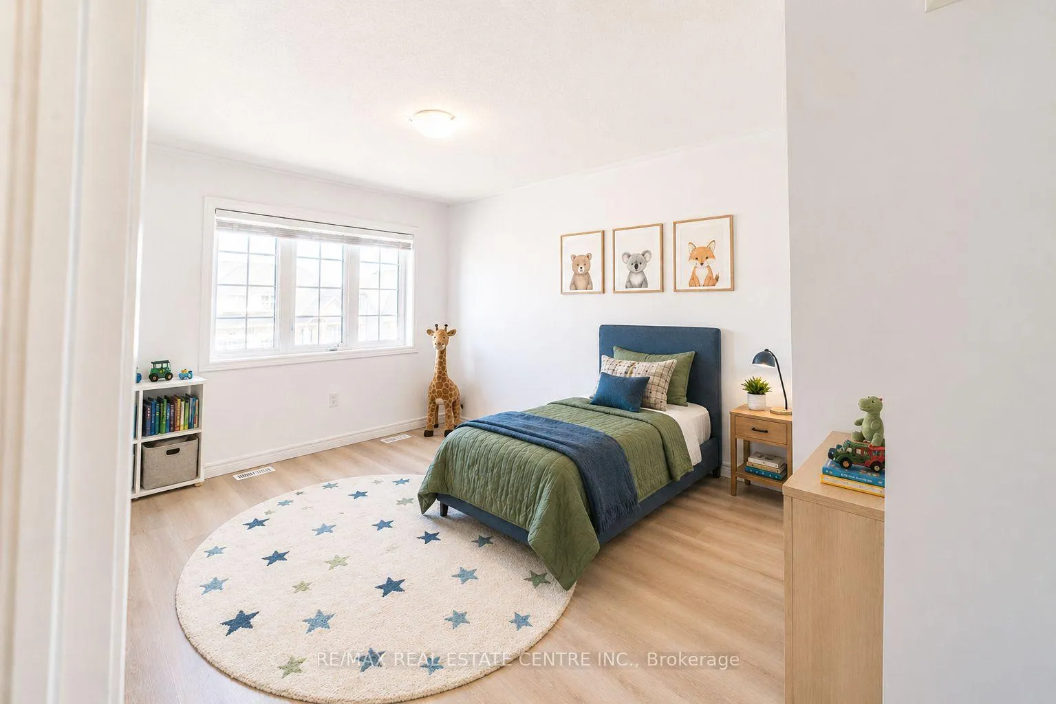 Photo 12 of 341 Stewart Street, Shelburne — HOMEH