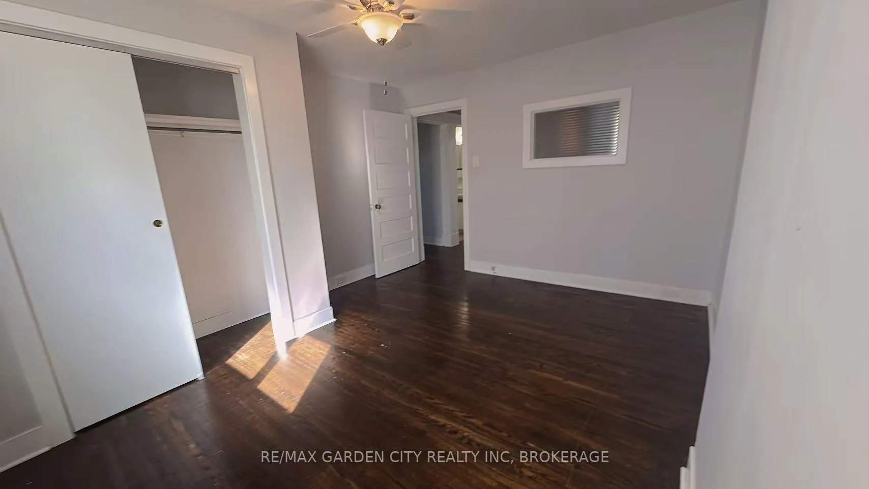 Photo 6 of Unit 3, 5 College Street, St. Catharines, Downtown — HOMEH