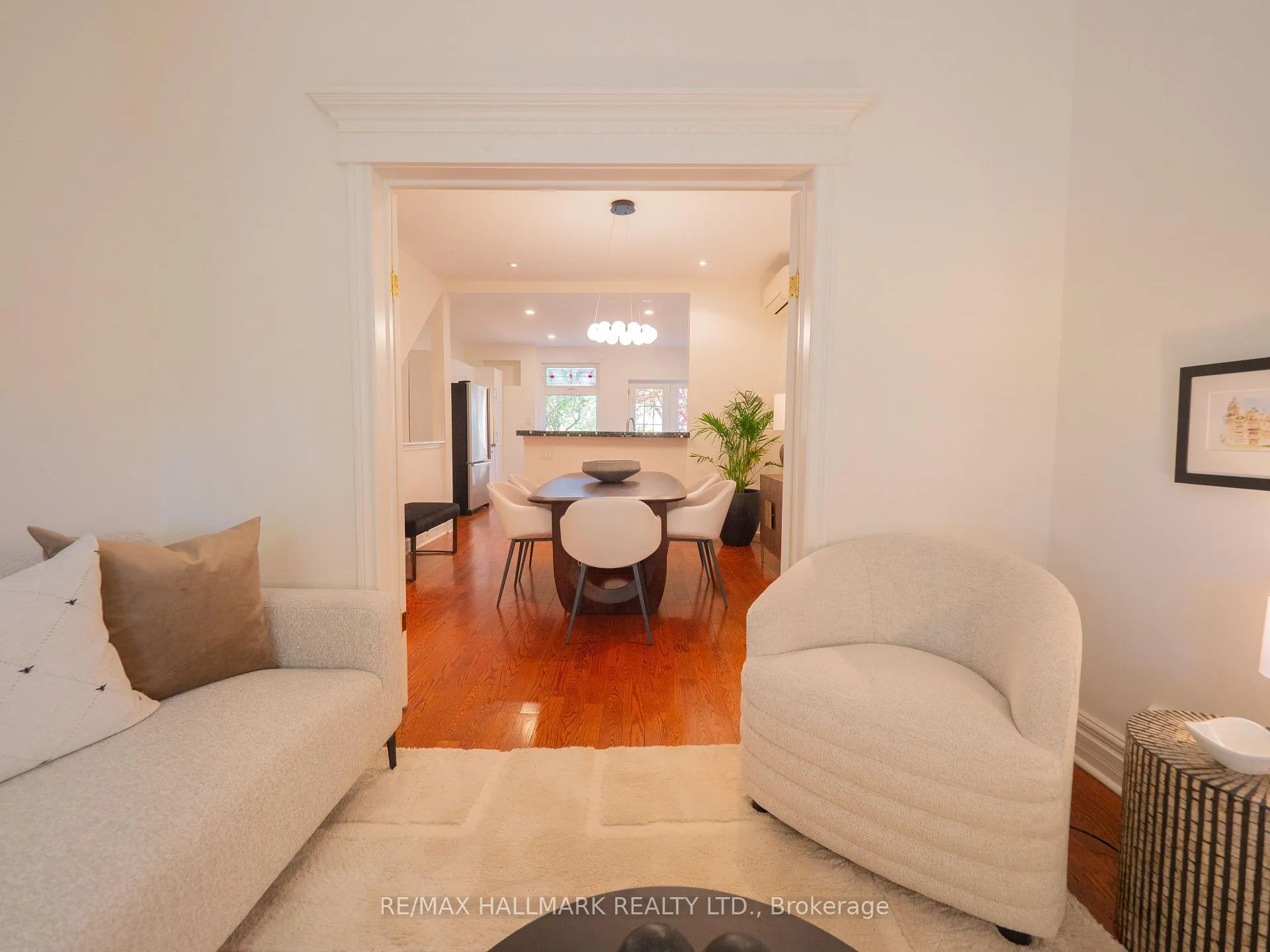 Photo 7 of 4 Albemarle Avenue, Toronto, North Riverdale — HOMEH