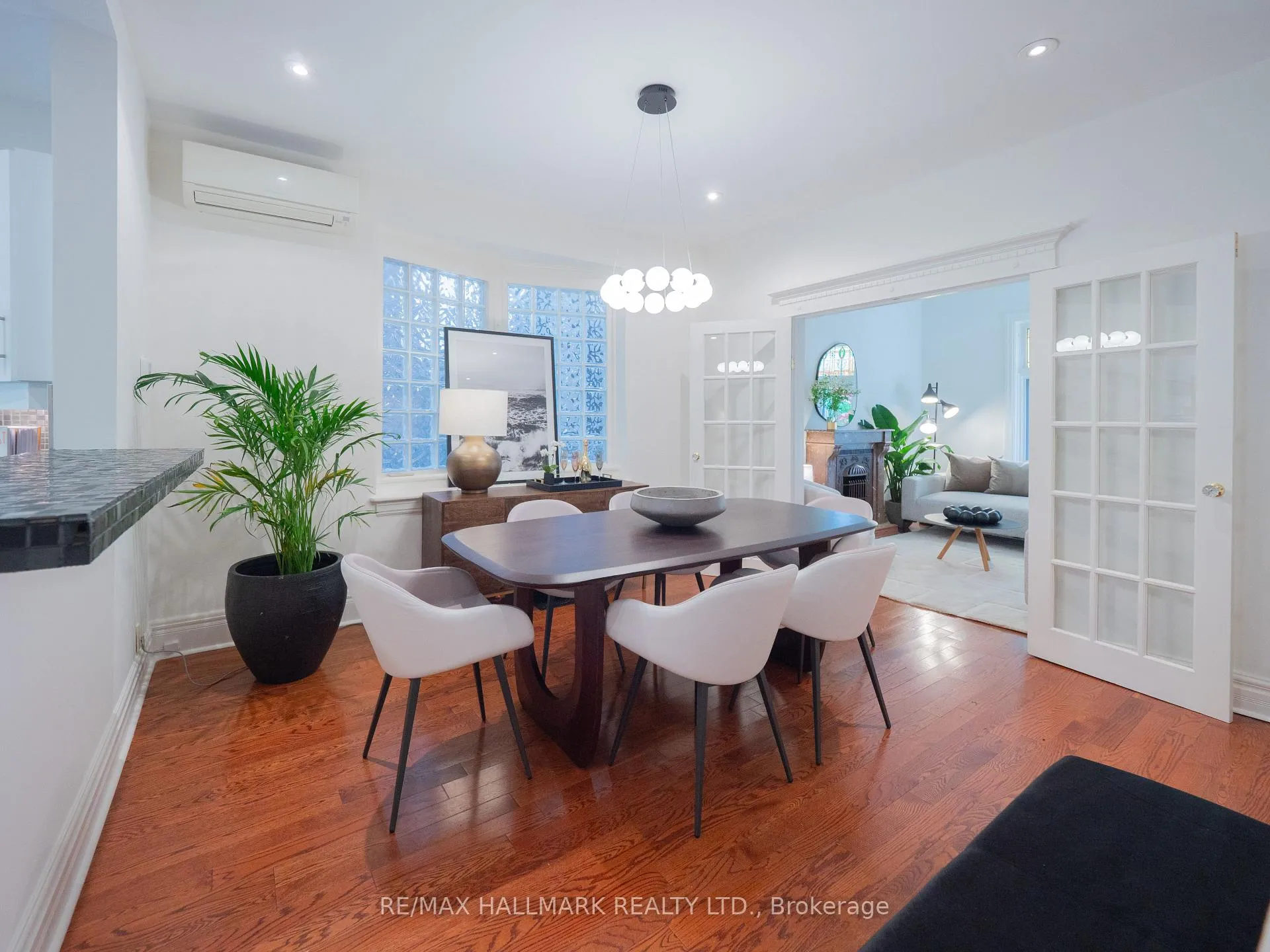 Photo 10 of 4 Albemarle Avenue, Toronto, North Riverdale — HOMEH