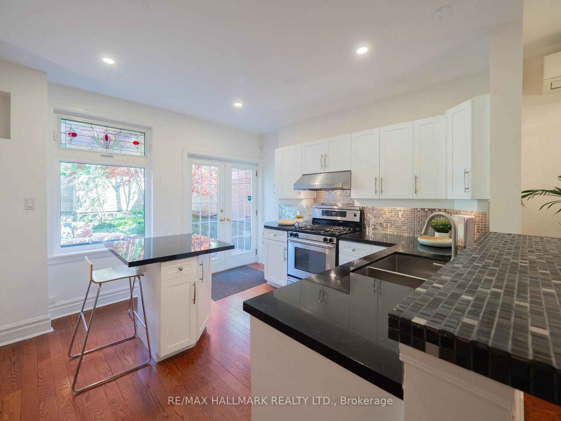 Photo 14 of 4 Albemarle Avenue, Toronto, North Riverdale — HOMEH
