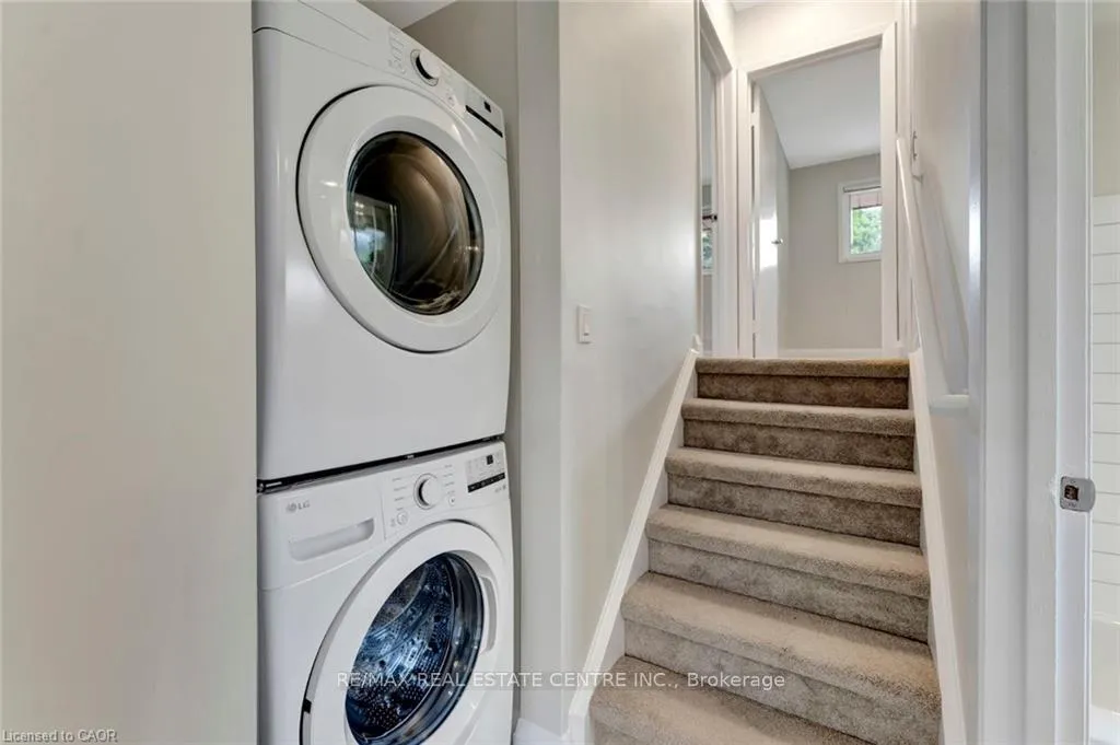 Photo 14 of Unit 1, 6 Ruskview Road, Kitchener, Forest Hill — HOMEH