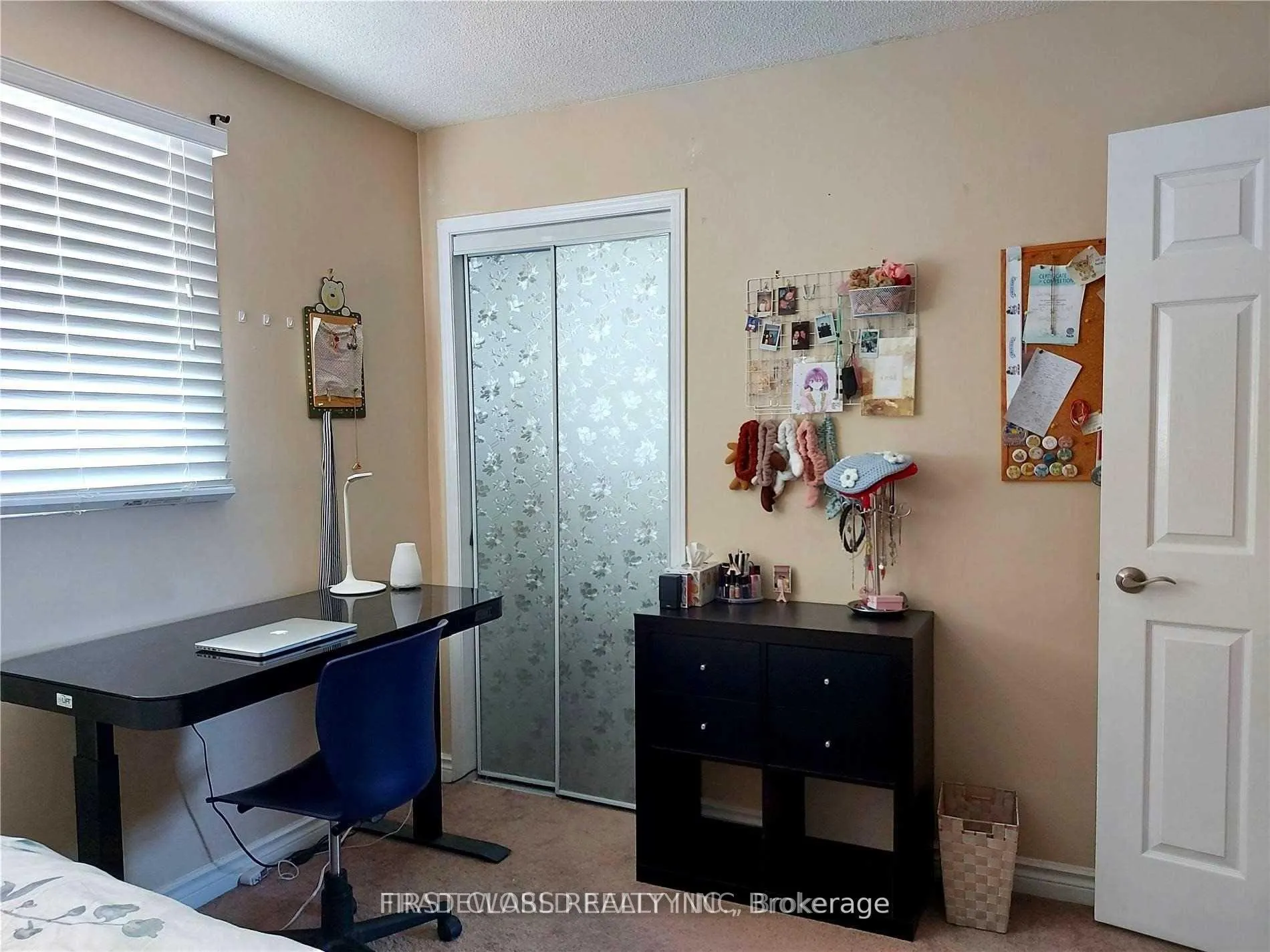 Photo 4 of Unit M&2nd, 880 Leslie Valley Drive, Newmarket, Huron Heights-Leslie Valley — HOMEH