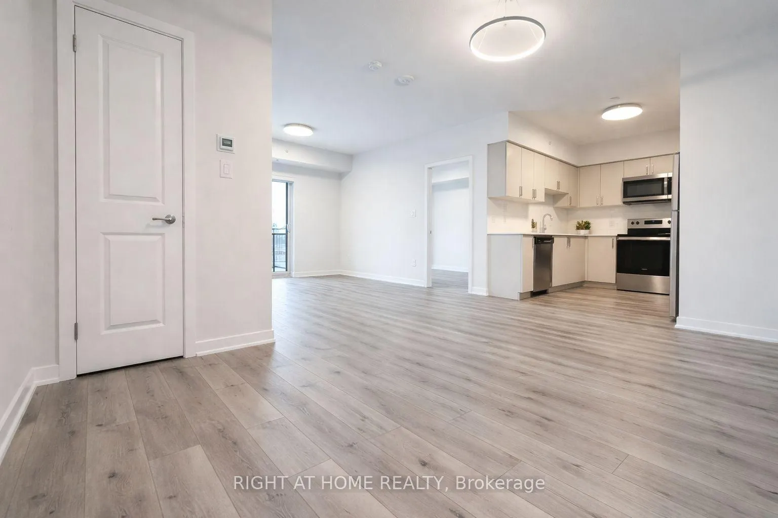 Photo 3 of Unit 403, 1475 Whites Road, Pickering, Woodlands — HOMEH