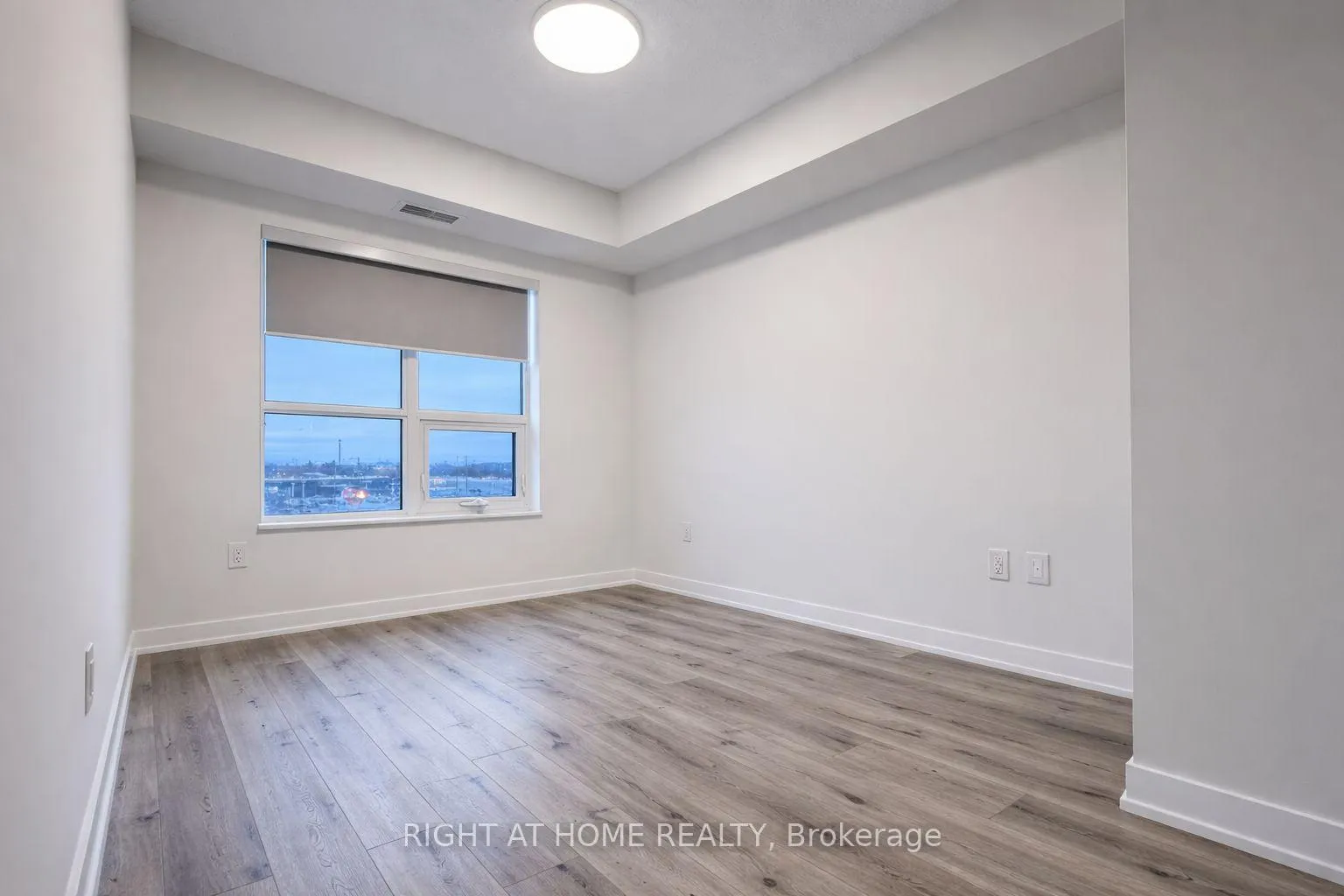 Photo 7 of Unit 403, 1475 Whites Road, Pickering, Woodlands — HOMEH