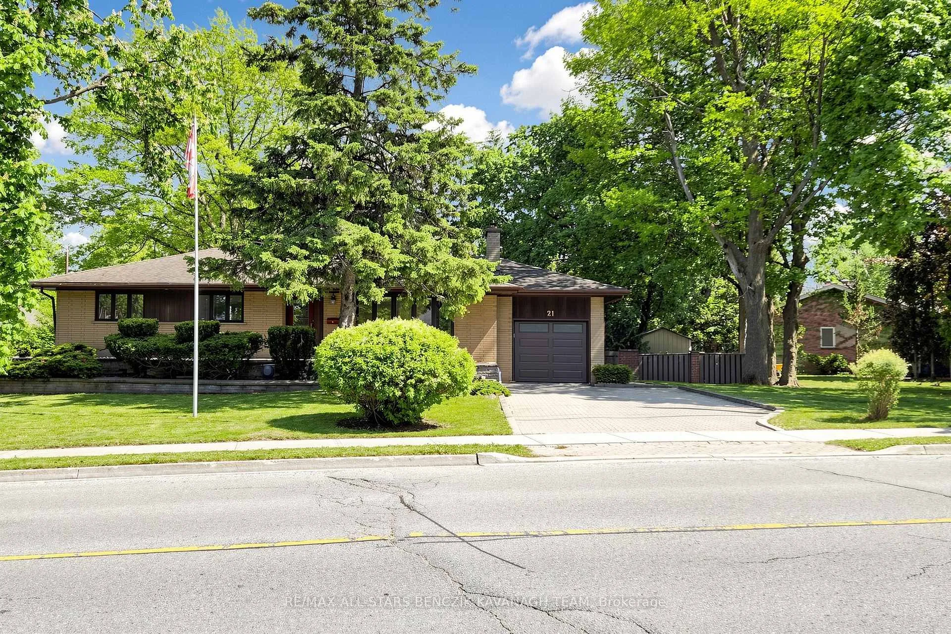 Photo 1 of 21 Ramona Boulevard, Markham, Old Markham Village — HOMEH