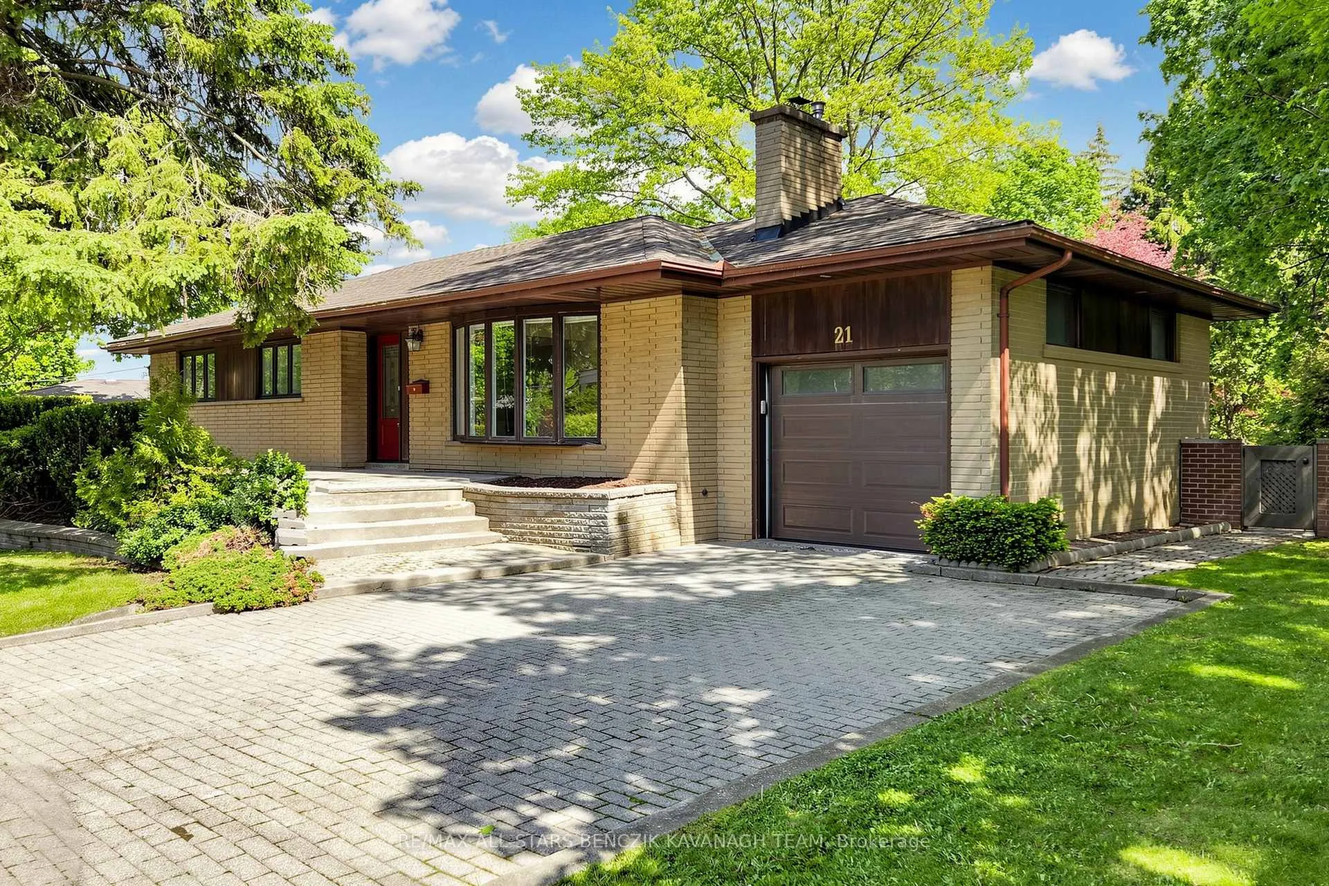 Photo 4 of 21 Ramona Boulevard, Markham, Old Markham Village — HOMEH