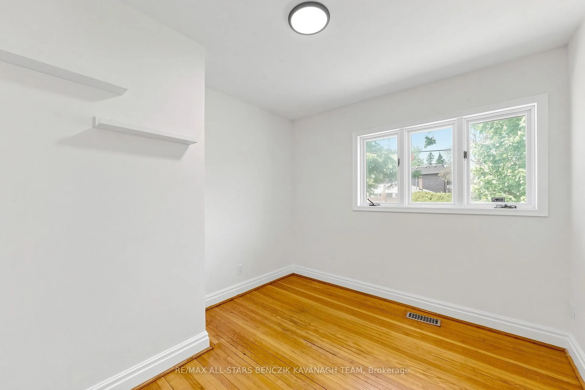 Photo 14 of 21 Ramona Boulevard, Markham, Old Markham Village — HOMEH